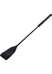Palette en cuir noir pour jeux coquins. Accessoire de domination et de plaisir. Découvrez nos palettes de qualité.; Zwarte leren paddle voor ondeugende spelletjes. Accessoire voor dominantie en plezier. Ontdek onze kwaliteit paddles.; Black leather paddle for kinky games. Accessory for domination and pleasure. Discover our quality paddles.