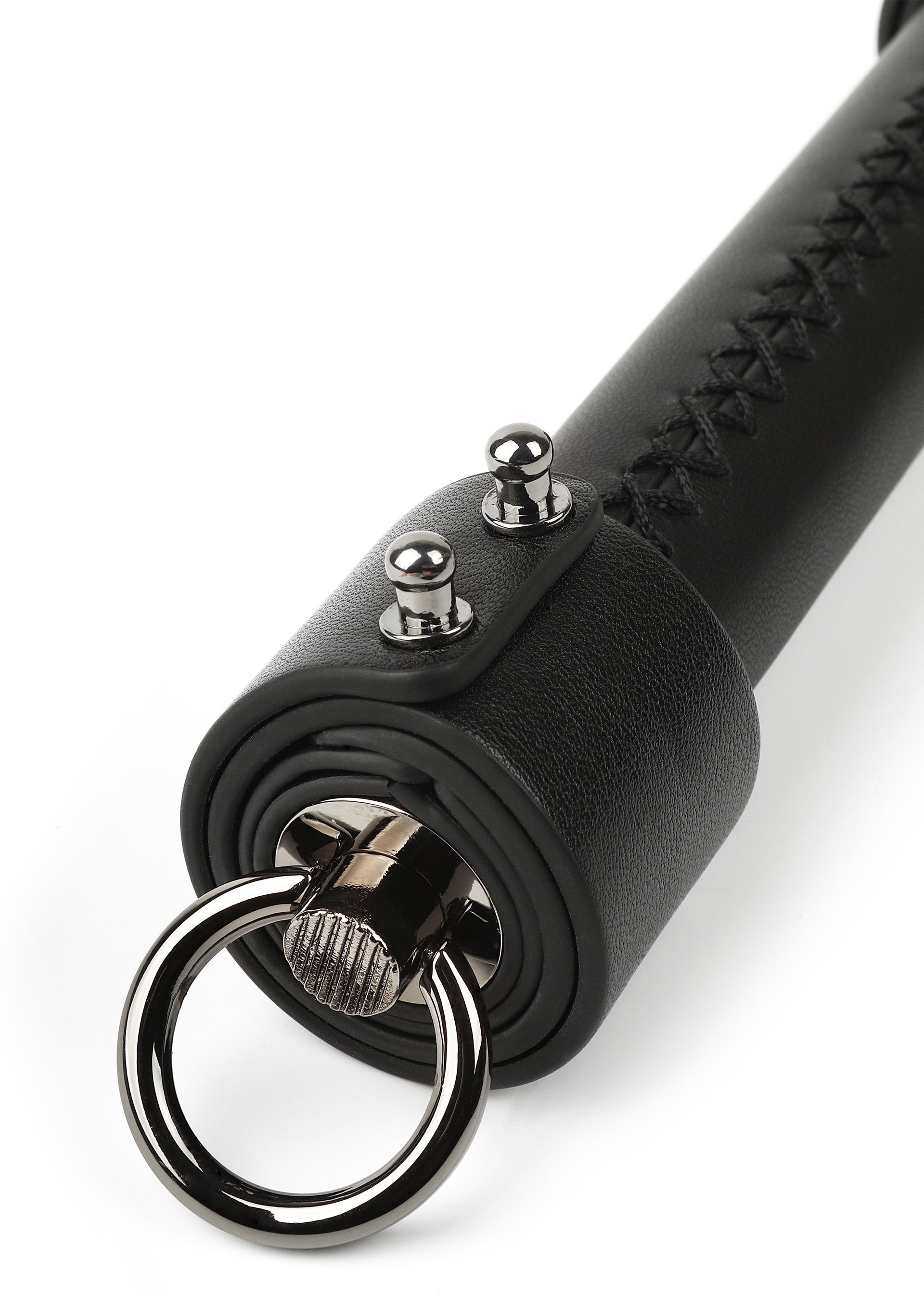 Hidden Desire Genuine Leather Knot Flogger