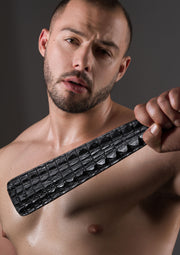 Avanza Croc-Embossed Paddle