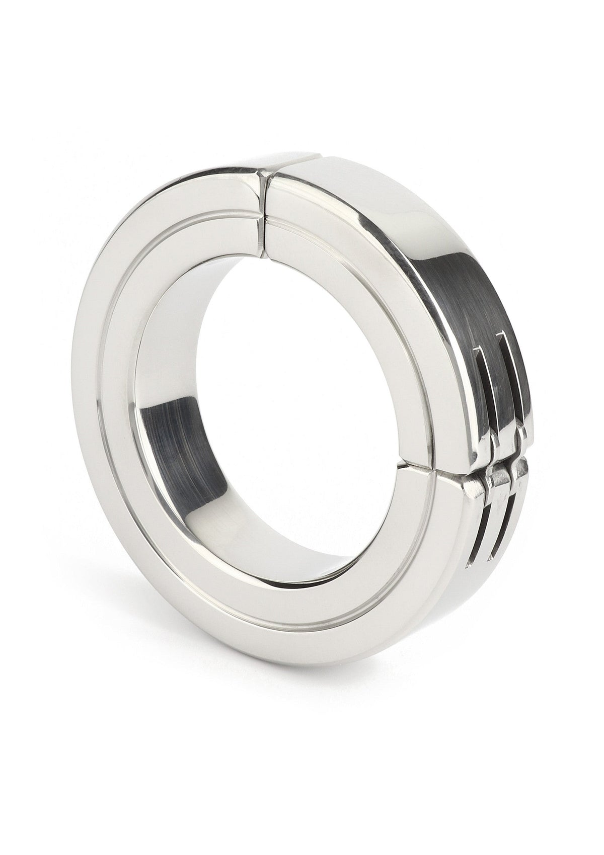 Anneau en métal élégant et moderne, parfait pour ajouter une touche d'originalité à votre look. Design unique et sophistiqué.; Stijlvolle metalen ring, perfect om een originele touch aan je look toe te voegen. Uniek en verfijnd design.; Stylish metal ring, perfect for adding an original touch to your look. Unique and sophisticated design.