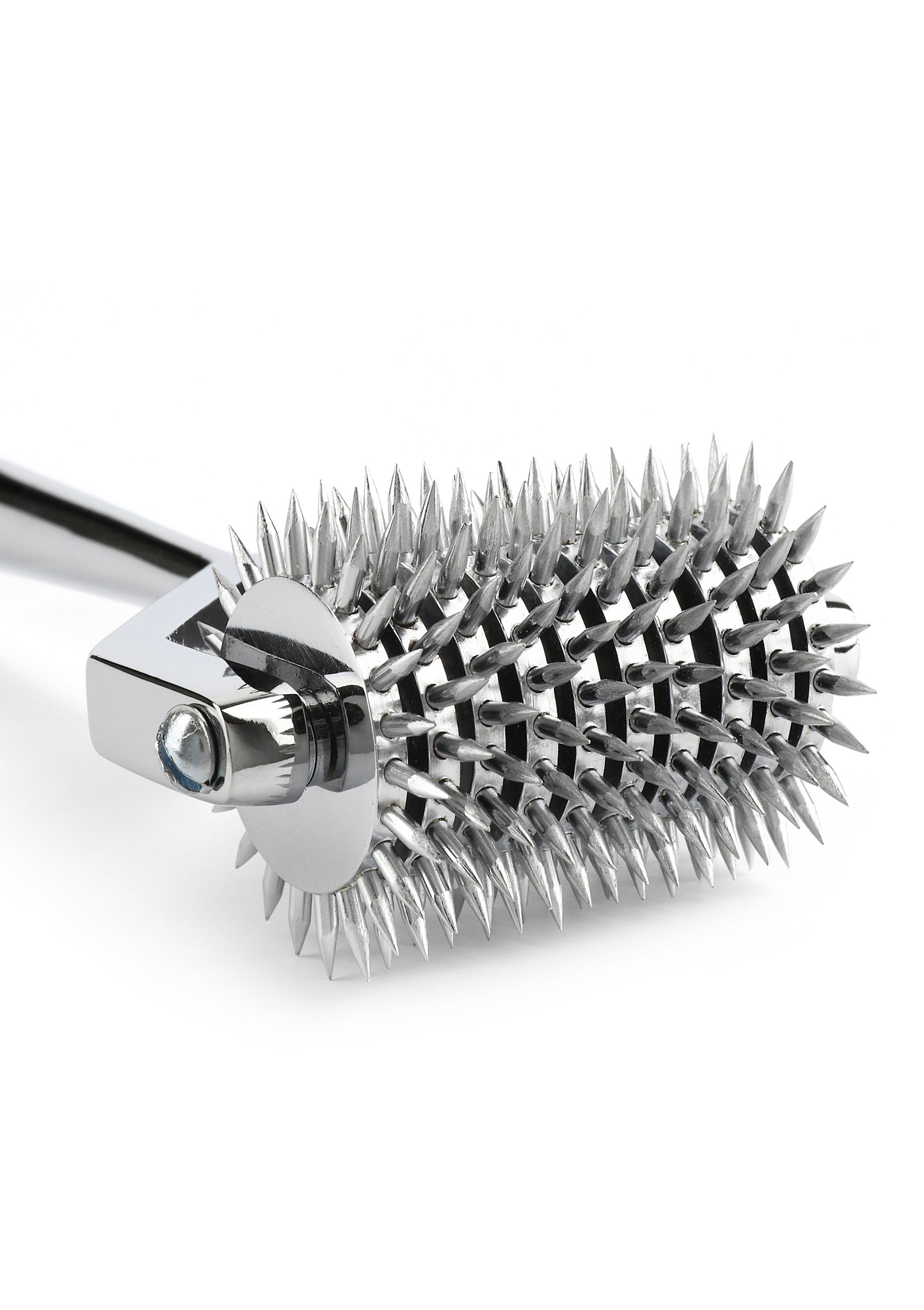 Roue de Wartenberg en métal chromé. Stimulateur sensoriel à picots pour jeux de rôle.; Wartenberg rad van verchroomd metaal. Sensorische stimulator met pinnen voor rollenspellen.; Chrome-plated metal Wartenberg wheel. Sensory stimulator with pins for role-playing games.