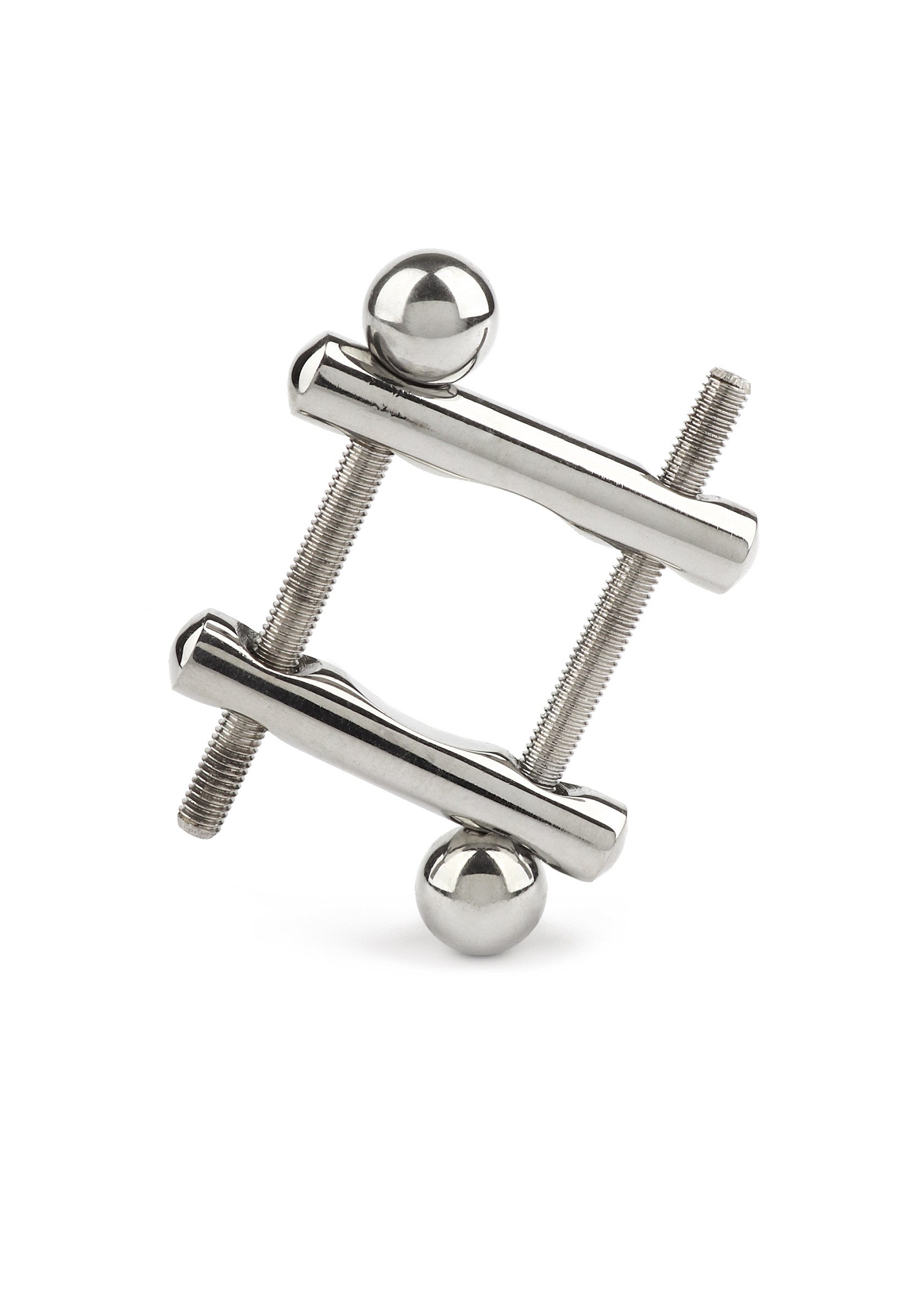 Pince téton en acier inoxydable ajustable pour un plaisir intense et contrôlé.; Verstelbare tepelklem van roestvrij staal voor intens, controleerbaar plezier.; Adjustable stainless steel nipple clamp for intense, controllable pleasure.