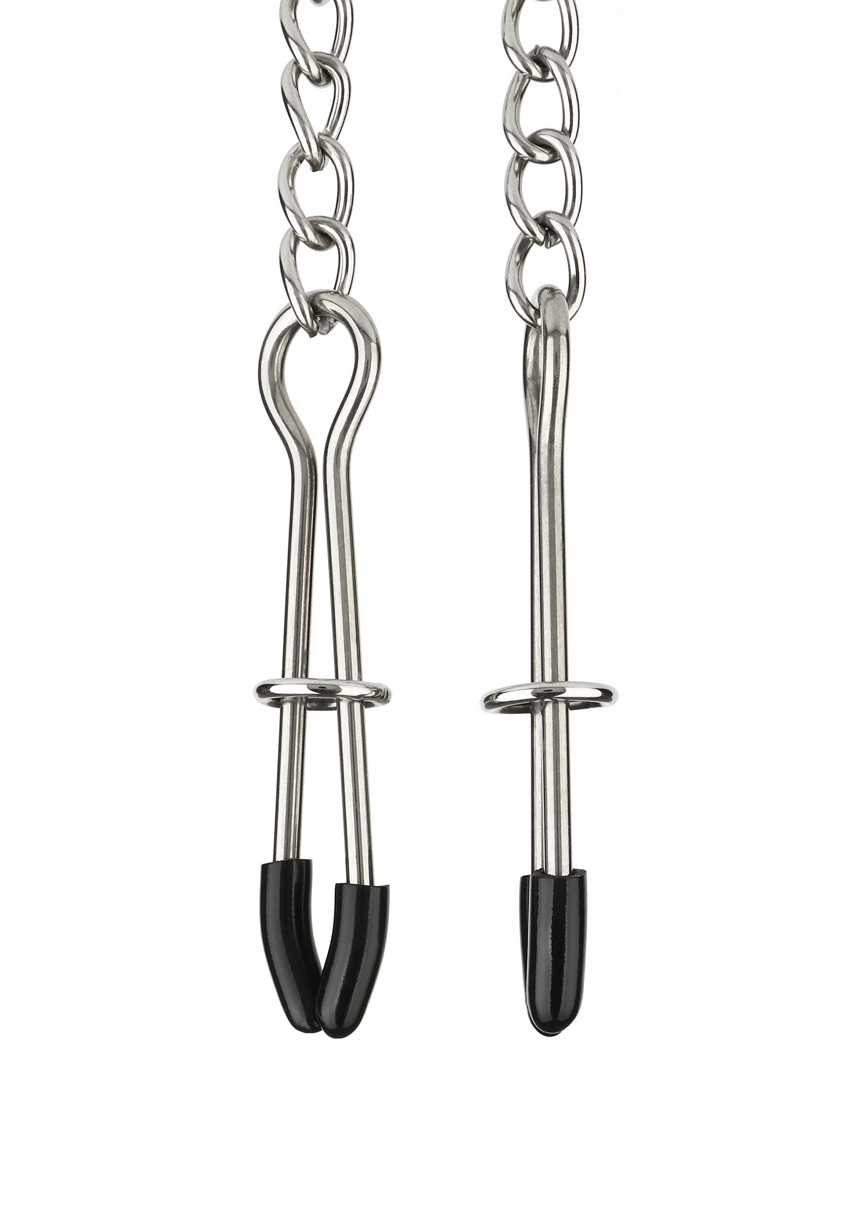 Pinces à tétons à chaînes en métal pour une stimulation intense et un plaisir accru.; Metalen tepelklemmen met kettingen voor intense stimulatie en meer plezier.; Metal nipple clamps with chains for intense stimulation and enhanced pleasure.