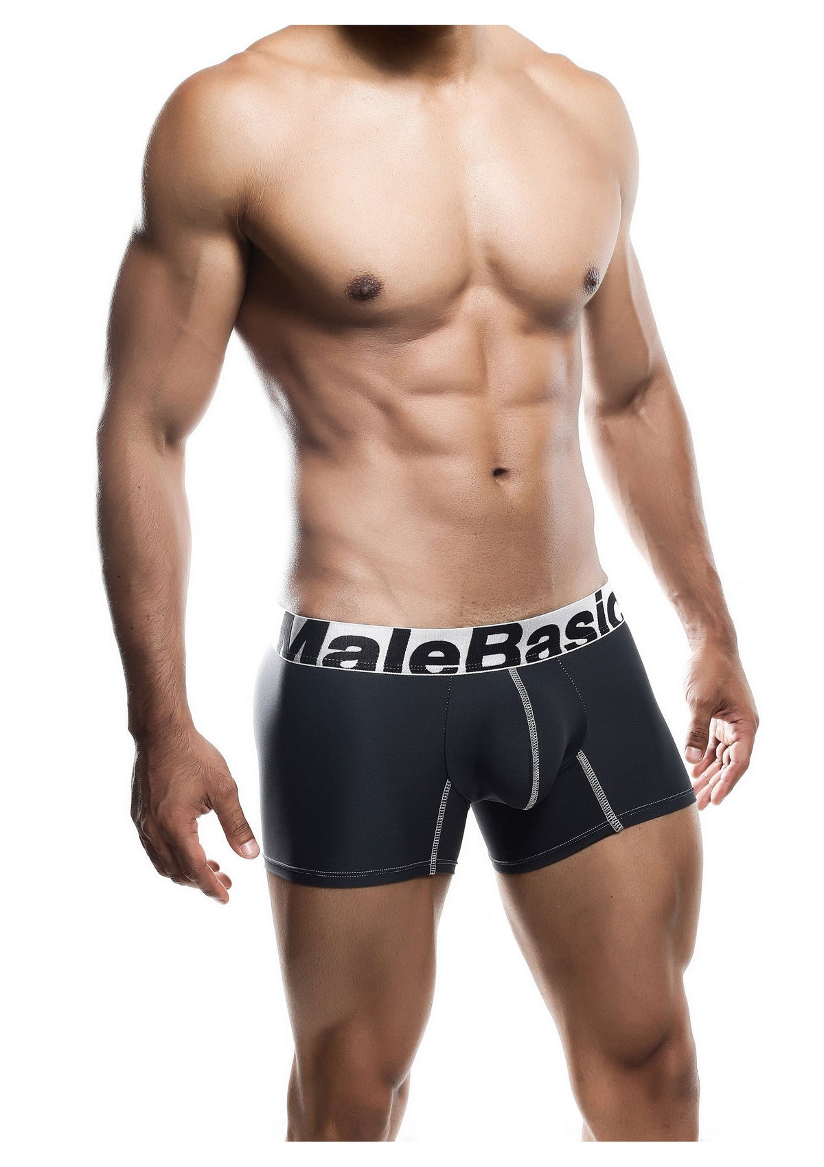 Boxer noir MaleBasic pour homme. Sous-vêtement confortable et élégant pour tous les jours. Disponible en plusieurs tailles.; MaleBasic zwarte boxershort voor heren. Comfortabel en stijlvol ondergoed voor elke dag. Beschikbaar in verschillende maten.; MaleBasic black boxer briefs for men. Comfortable and stylish underwear for every day. Available in various sizes.