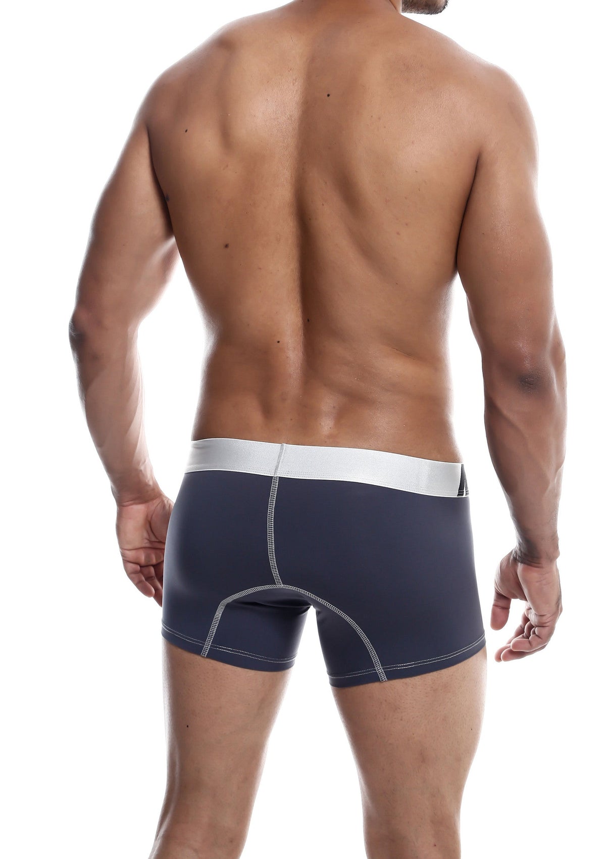 Boxer homme confortable et élégant. Coupe ajustée, taille élastique. Idéal pour le sport et le quotidien.; Comfortabele en stijlvolle herenboxer. Nauwsluitende pasvorm, elastische tailleband. Ideaal voor sport en dagelijks gebruik.; Comfortable and stylish men's boxer briefs. Snug fit, elastic waistband. Ideal for sports and everyday wear.