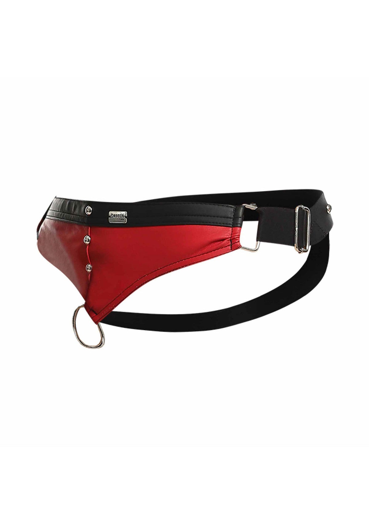 Jockstrap rouge et noir en simili cuir avec anneau et rivets pour un look audacieux et sexy.; Rode en zwarte imitatieleer jockstrap met ring en studs voor een gewaagde en sexy look.; Red and black faux leather jockstrap with ring and studs for a daring, sexy look.