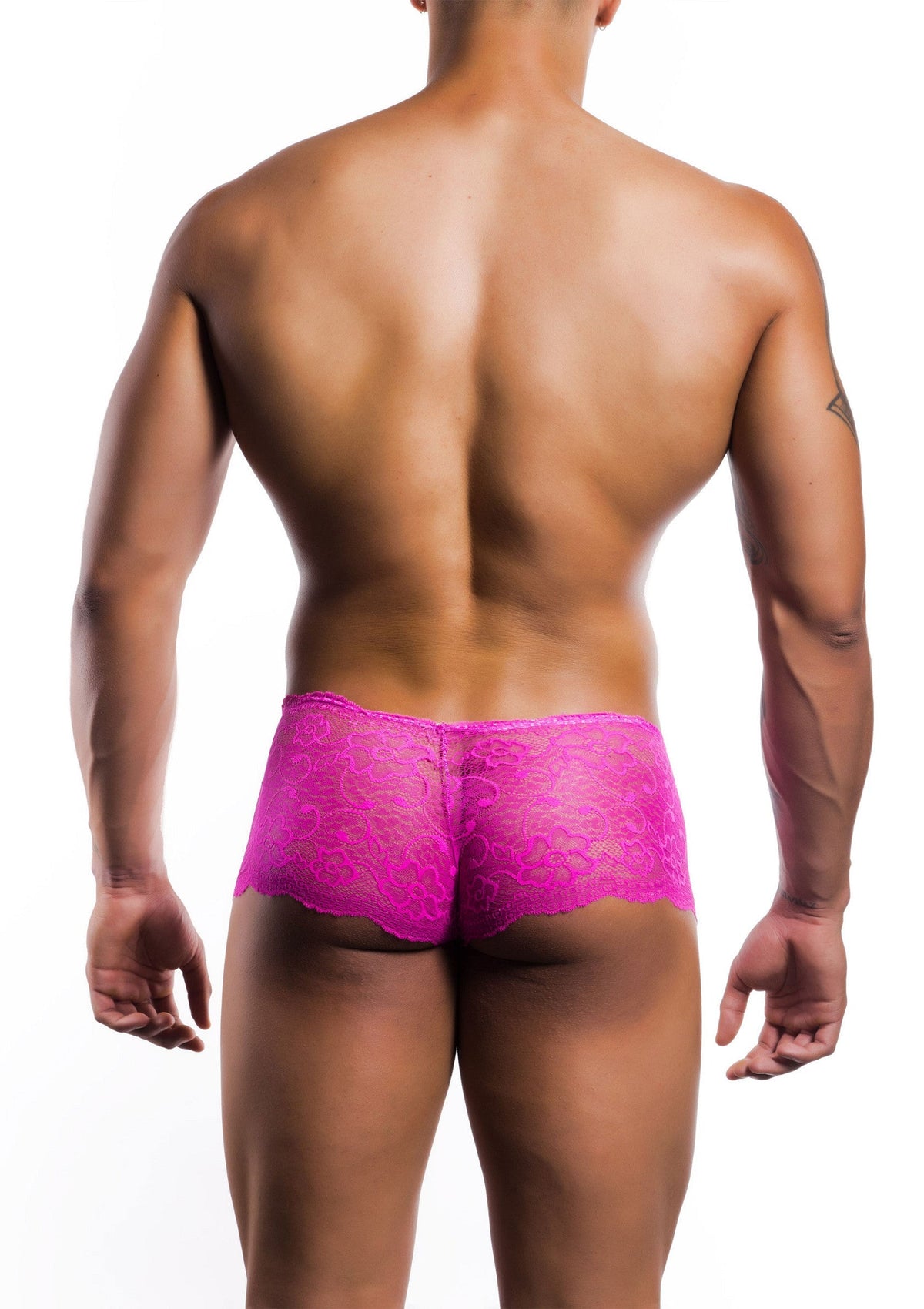 Boxer en dentelle rose pour homme. Sous-vêtement masculin sexy et confortable.; Roze kanten boxershort voor heren. Sexy en comfortabel herenondergoed.; Pink lace boxer briefs for men. Sexy and comfortable men's underwear.