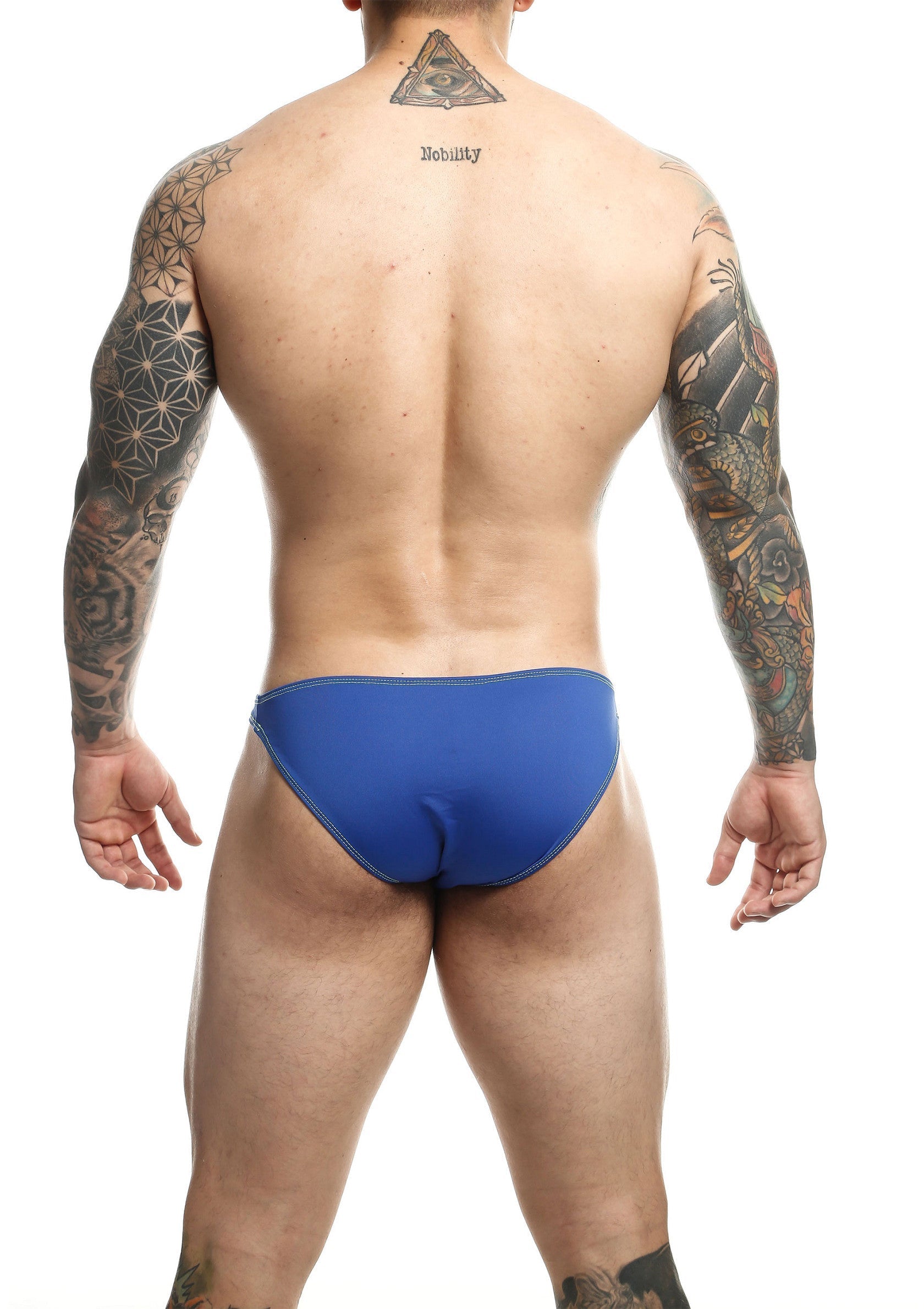 Slip de bain bleu pour homme. Idéal pour la plage ou la piscine. Confort et style garantis.; Blauwe heren zwemslip. Perfect voor strand of zwembad. Comfort en stijl gegarandeerd.; Blue swim brief for men. Perfect for the beach or pool. Comfort and style guaranteed.