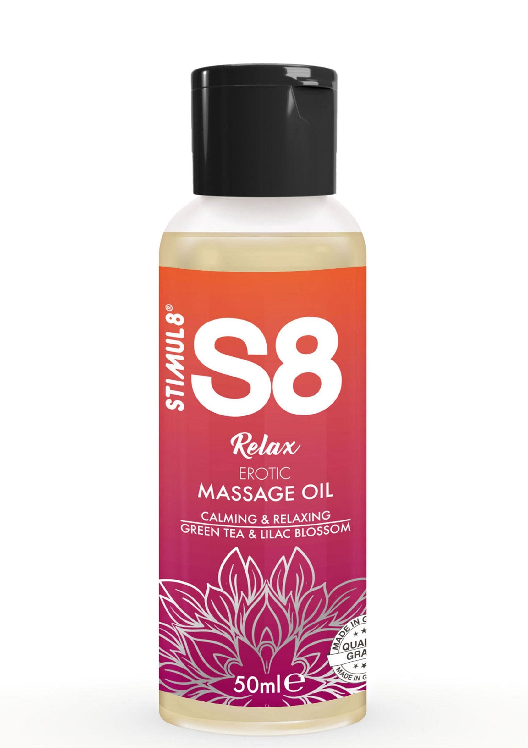Huile de massage érotique S8 Relax 50ml. Calmante et relaxante, thé vert & fleur de lilas. Pour un moment de détente et de plaisir.; S8 Relax erotische massageolie 50ml. Kalmerend & ontspannend, groene thee & seringbloesem. Voor een moment van ontspanning en plezier.; S8 Relax erotic massage oil 50ml. Calming & relaxing, green tea & lilac blossom. Perfect for a relaxing and pleasurable massage.