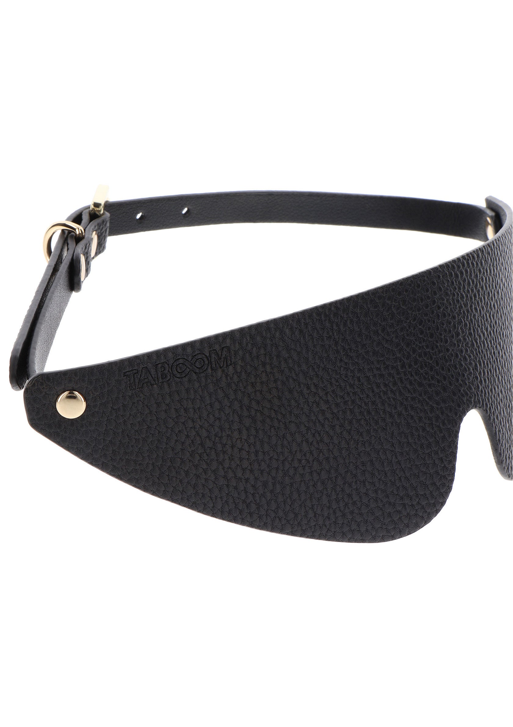 Bandana oculaire noir élégant en cuir texturé avec une boucle dorée ajustable.; Stijlvolle zwarte oogband in getextureerd leer met verstelbare gouden gesp.; Stylish black eye bandana in textured leather with adjustable golden buckle.