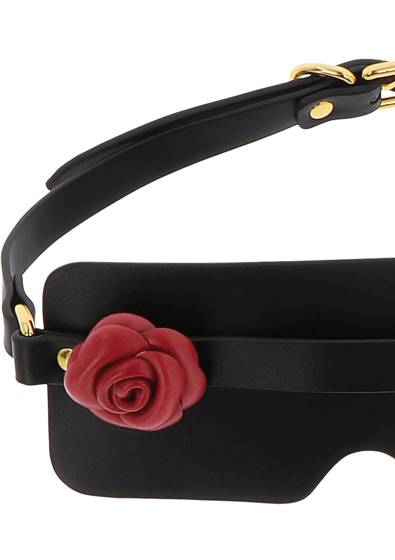Masque de sommeil noir avec rose rouge et détails dorés pour une nuit paisible avec style.; Zwart slaapmasker met rode roos en gouden details voor een vredige nacht in stijl.; Black sleep mask featuring red rose and gold details for a peaceful night in style.