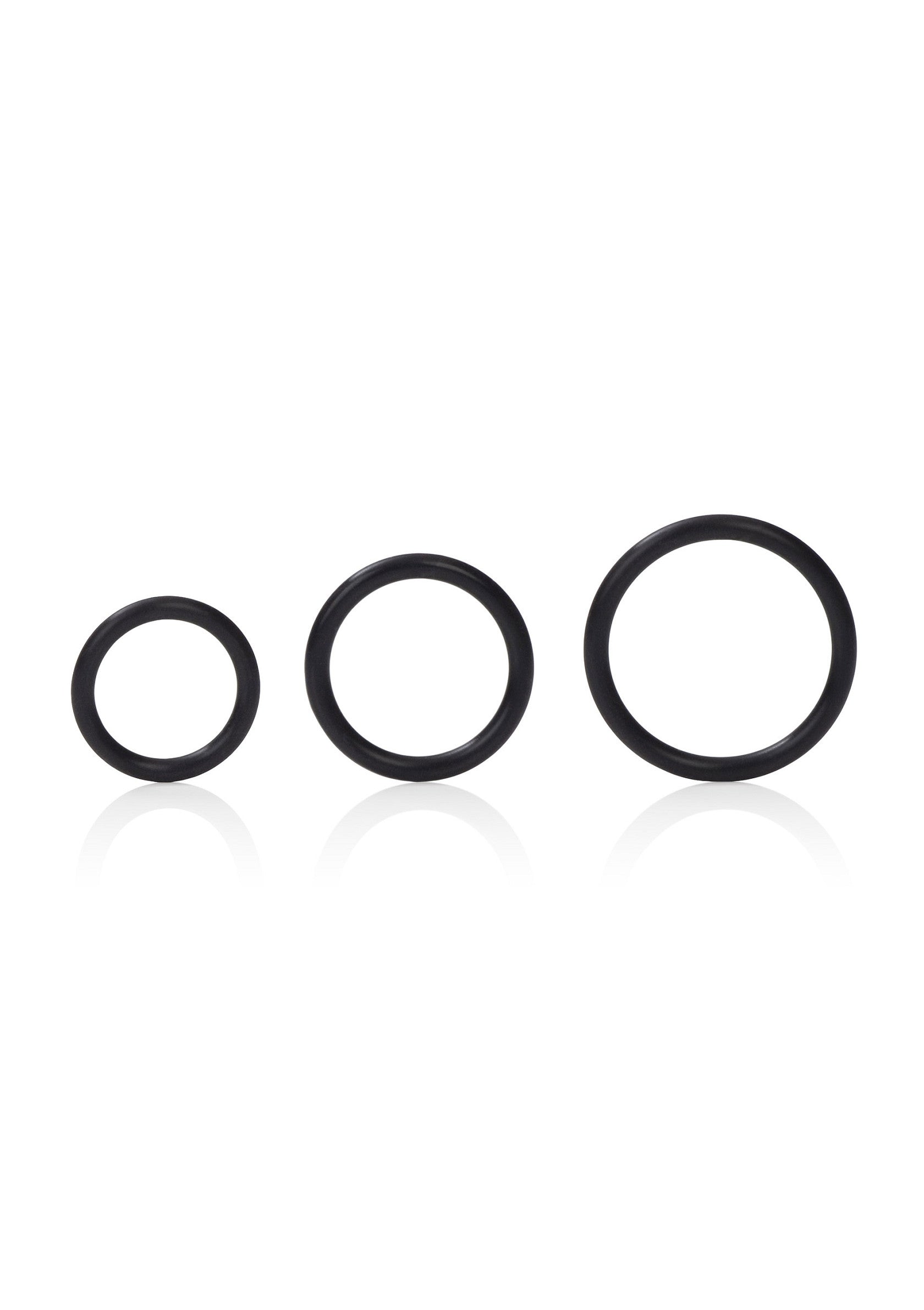 Anneaux noirs de différentes tailles, parfaits pour le body piercing. Style minimaliste et moderne.; Zwarte ringen in verschillende maten, perfect voor body piercing. Minimalistische en moderne stijl.; Black rings in various sizes, perfect for body piercing. Minimalist and modern style.