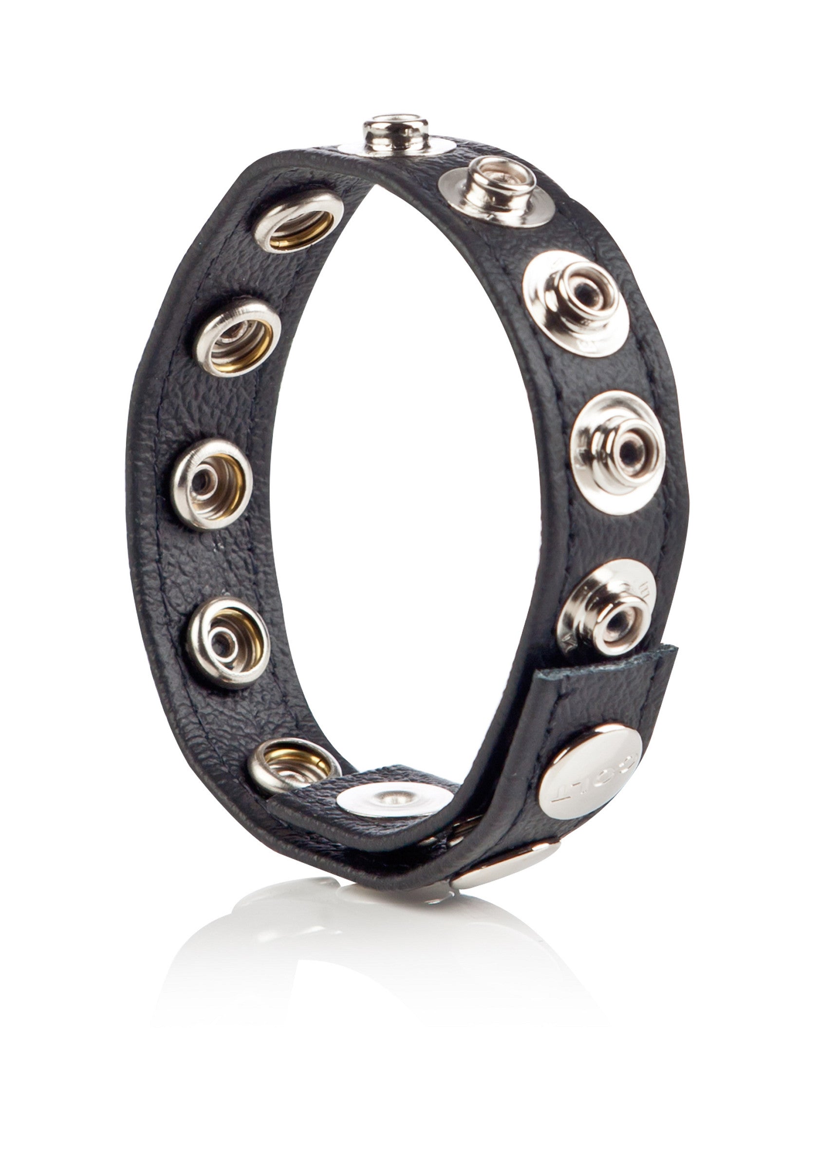 Bracelet en cuir noir clouté, ajustable avec des boutons pression argentés pour un look audacieux et personnalisé.; Zwarte leren armband met studs, verstelbaar met zilverkleurige drukknopen voor een stoere en persoonlijke look.; Black studded leather wristband, adjustable with silver-tone snaps for a bold, personalized look.