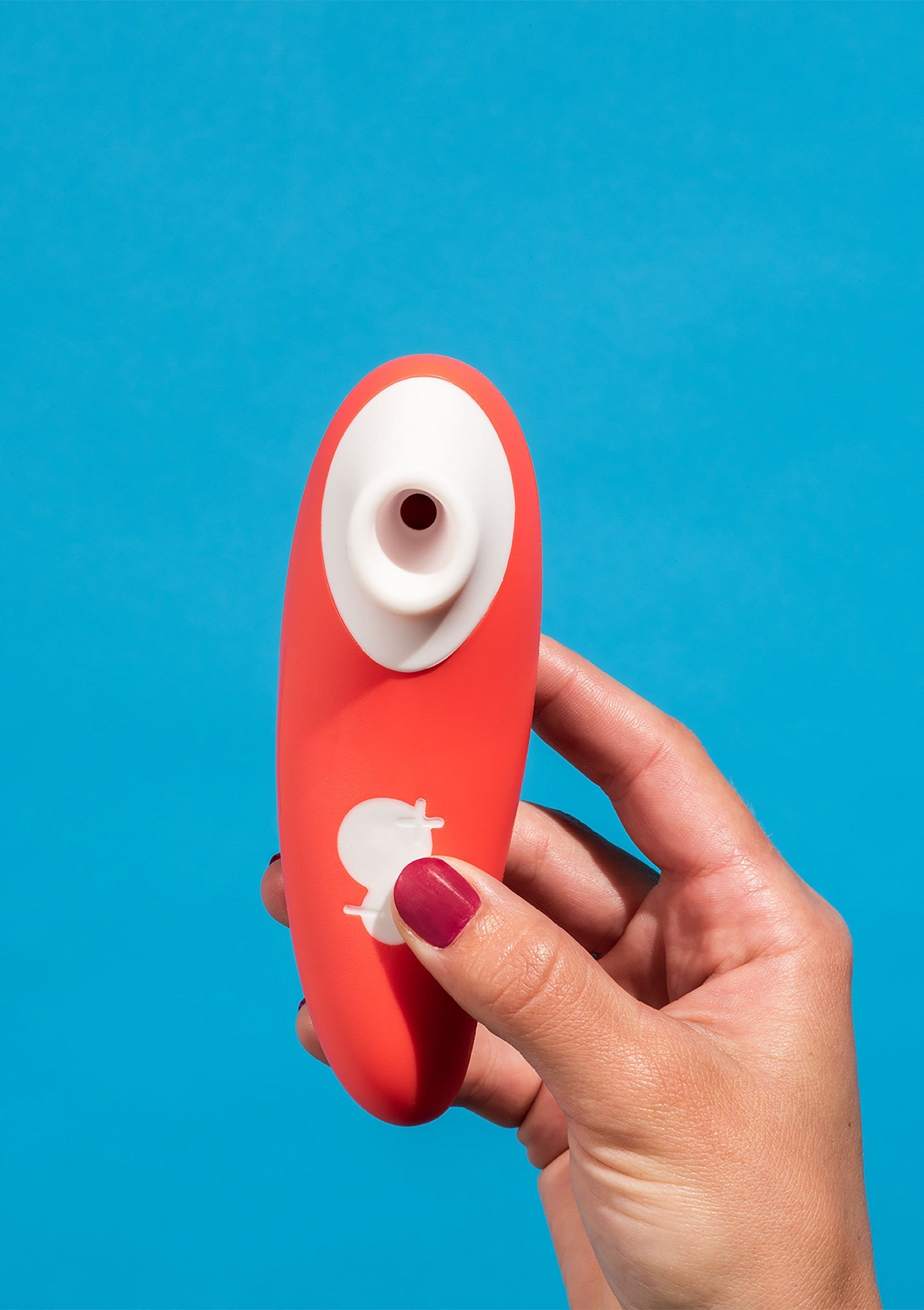 Plaisir intime : jouet de stimulation rouge et blanc, pour une expérience sensorielle intense et personnalisée.; Intiem plezier: rood en wit stimulatie speeltje, voor een intense en gepersonaliseerde sensorische ervaring.; Intimate pleasure: red and white stimulation toy, for intense, personalized sensory experience.