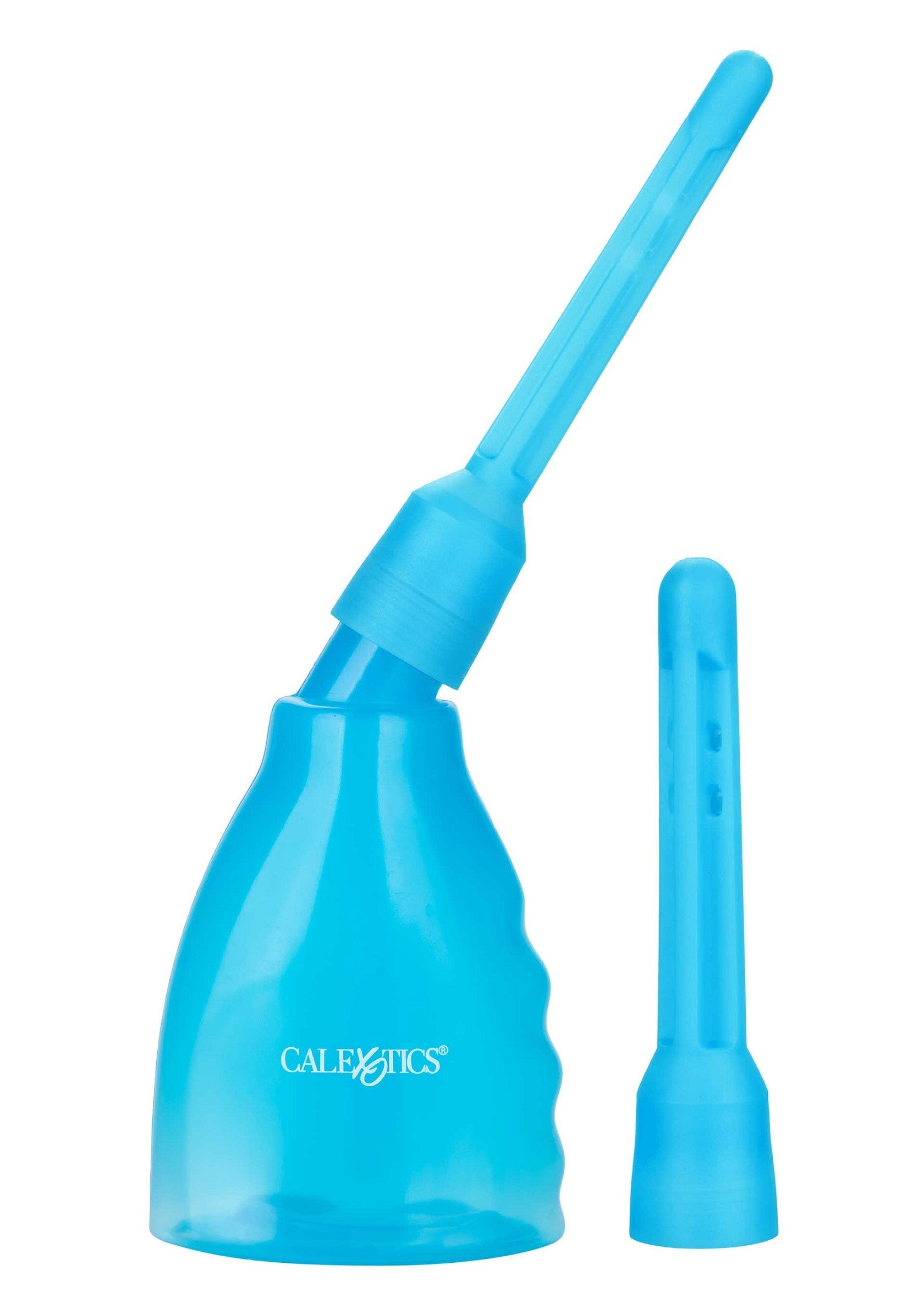 Poire à lavement Calexotics bleue avec embout interchangeable pour une hygiène intime optimale.; Blauwe Calexotics klysma met verwisselbare tip voor optimale intieme hygiëne.; Blue Calexotics enema bulb with interchangeable tip for optimal intimate hygiene.