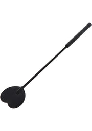 Pagaie en forme de cœur noir pour jeux coquins. Accessoire érotique pour adultes.; Zwarte hartvormige peddel voor ondeugende spelletjes. Erotisch accessoire voor volwassenen.; Black heart-shaped paddle for naughty games. Erotic accessory for adults.