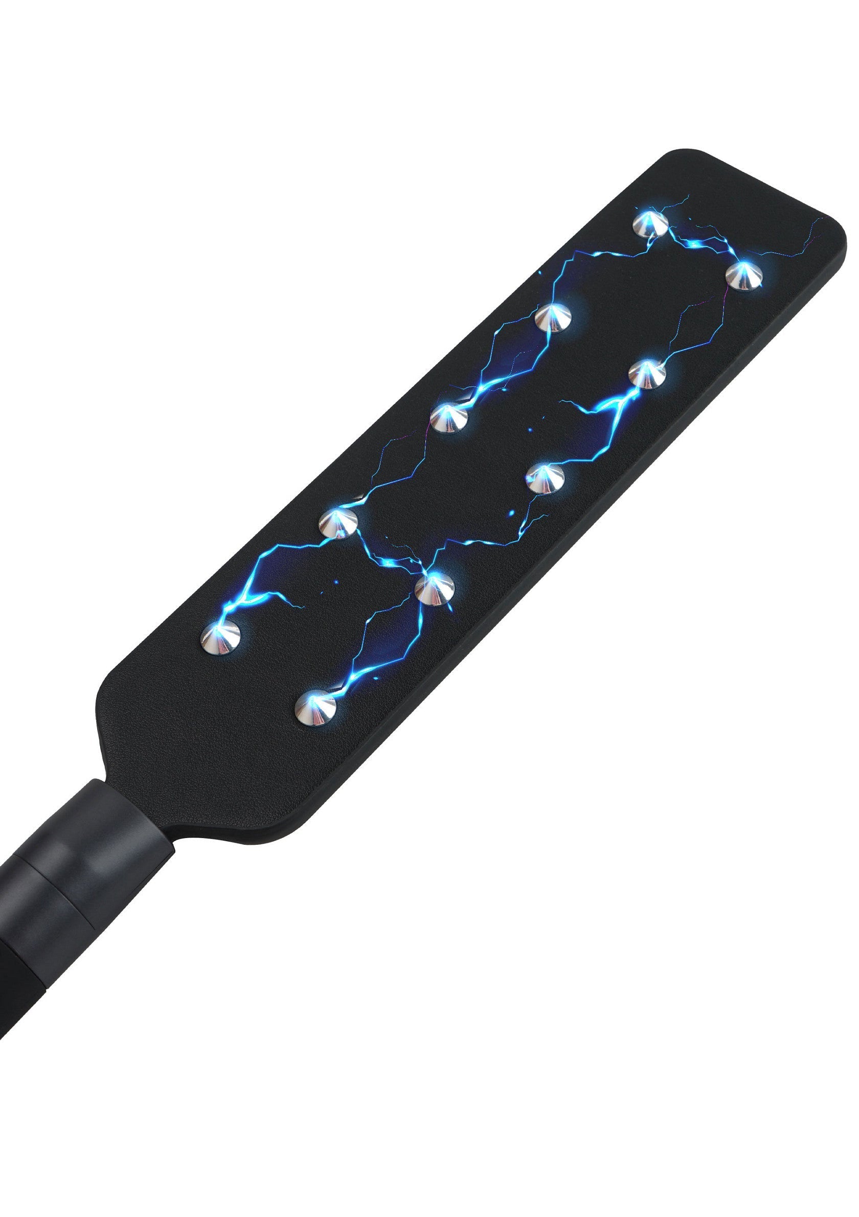 Palette de fessée noire avec éclairs bleus et rivets. Accessoire BDSM pour jeux de rôle et domination.; Zwarte paddle met blauwe bliksemschichten en klinknagels. BDSM accessoire voor rollenspel en dominantie.; Black paddle with blue lightning bolts and rivets. BDSM accessory for role play and dominance.