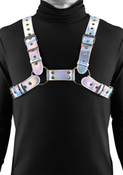 Harnais holographique tendance avec sangles réglables et boucles en métal.; Trendy holografisch harnas met verstelbare banden en metalen gespen.; Trendy holographic harness with adjustable straps and metal buckles.