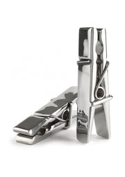 Pinces à linge en acier inoxydable durables et élégantes. Idéales pour suspendre le linge à l'intérieur et à l'extérieur.; Duurzame en stijlvolle wasknijpers van roestvrij staal. Ideaal voor het ophangen van wasgoed binnen en buiten.; Durable and stylish stainless steel clothespins. Ideal for hanging laundry indoors and outdoors. Strong grip.