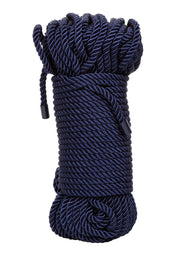 Bobine de corde bleu marine, idéale pour la décoration intérieure, le bricolage et les projets créatifs.; Donkerblauwe touwspoel, perfect voor interieurdecoratie, doe-het-zelfprojecten en creatieve ideeën.; Navy blue rope spool, great for home decor, DIY projects, and creative crafts.