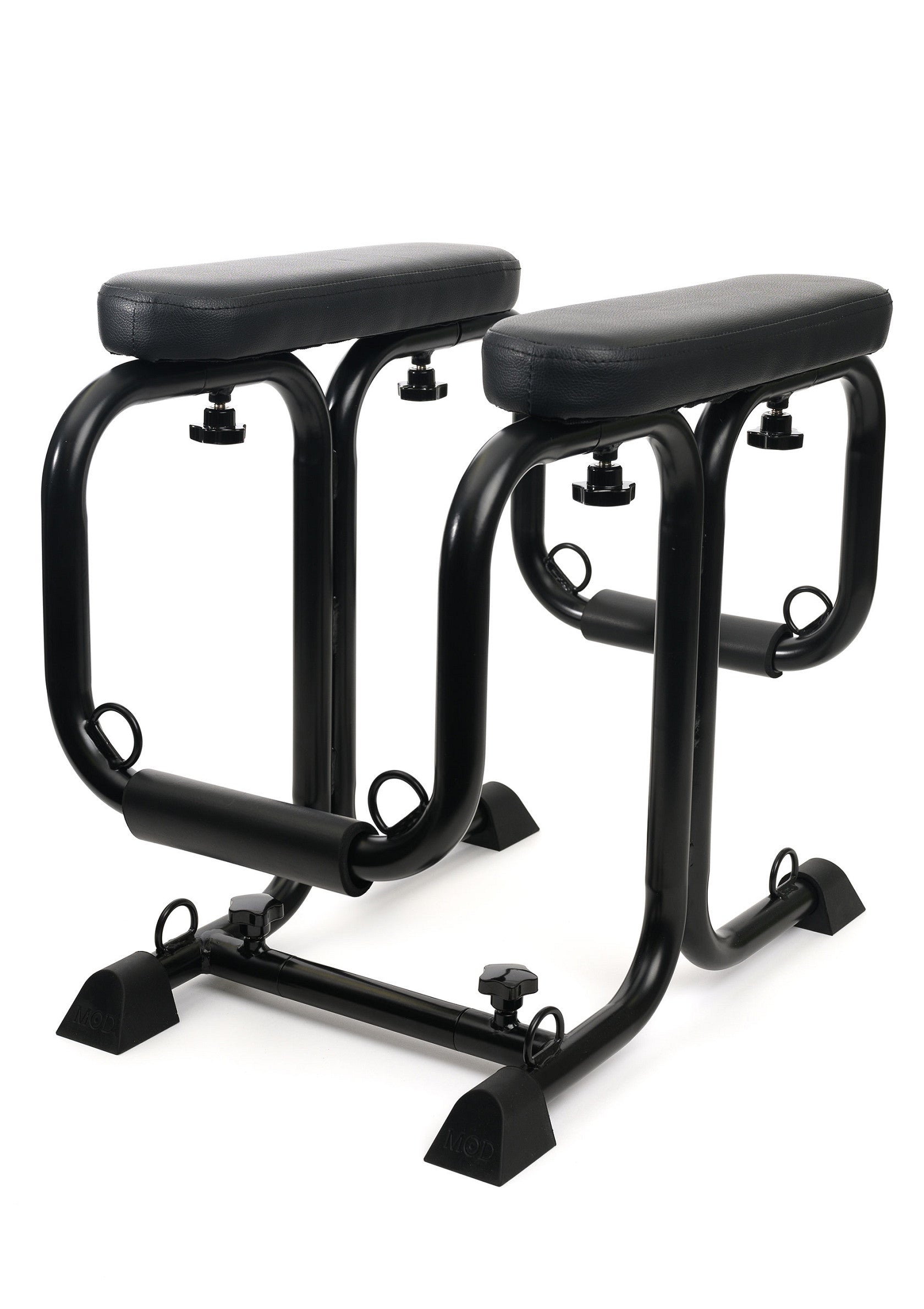 Support de squat réglable, idéal pour un entraînement sûr et efficace à domicile.; Verstelbare squatstandaard, ideaal voor een veilige en effectieve training thuis.; Adjustable squat stand, ideal for safe and effective home workouts.