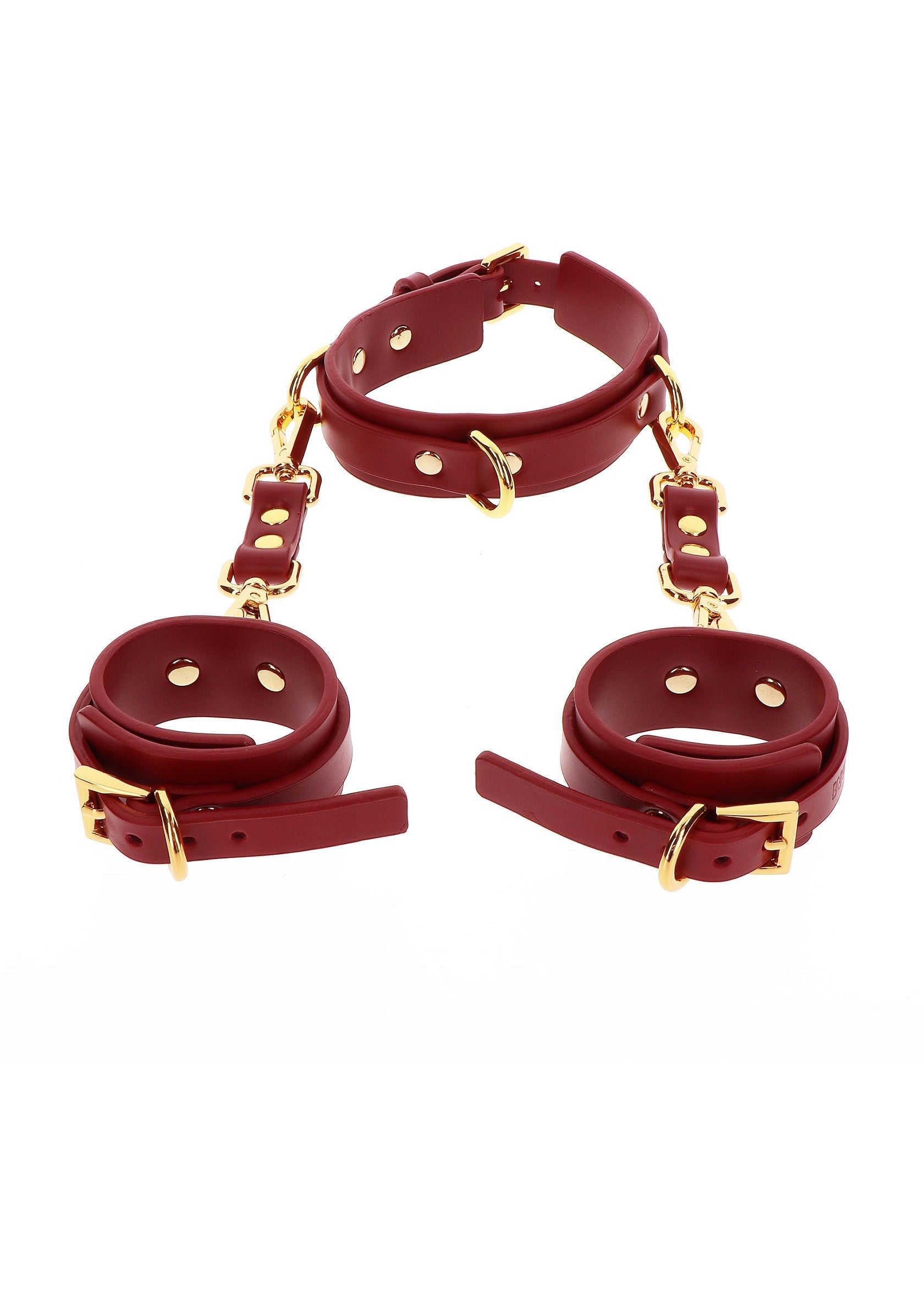 Ensemble collier et manchettes bordeaux avec détails dorés pour un plaisir sophistiqué.; Bordeaux halsband en manchettenset met gouden details voor verfijnd plezier.; Burgundy collar and cuffs set with gold details for sophisticated pleasure.