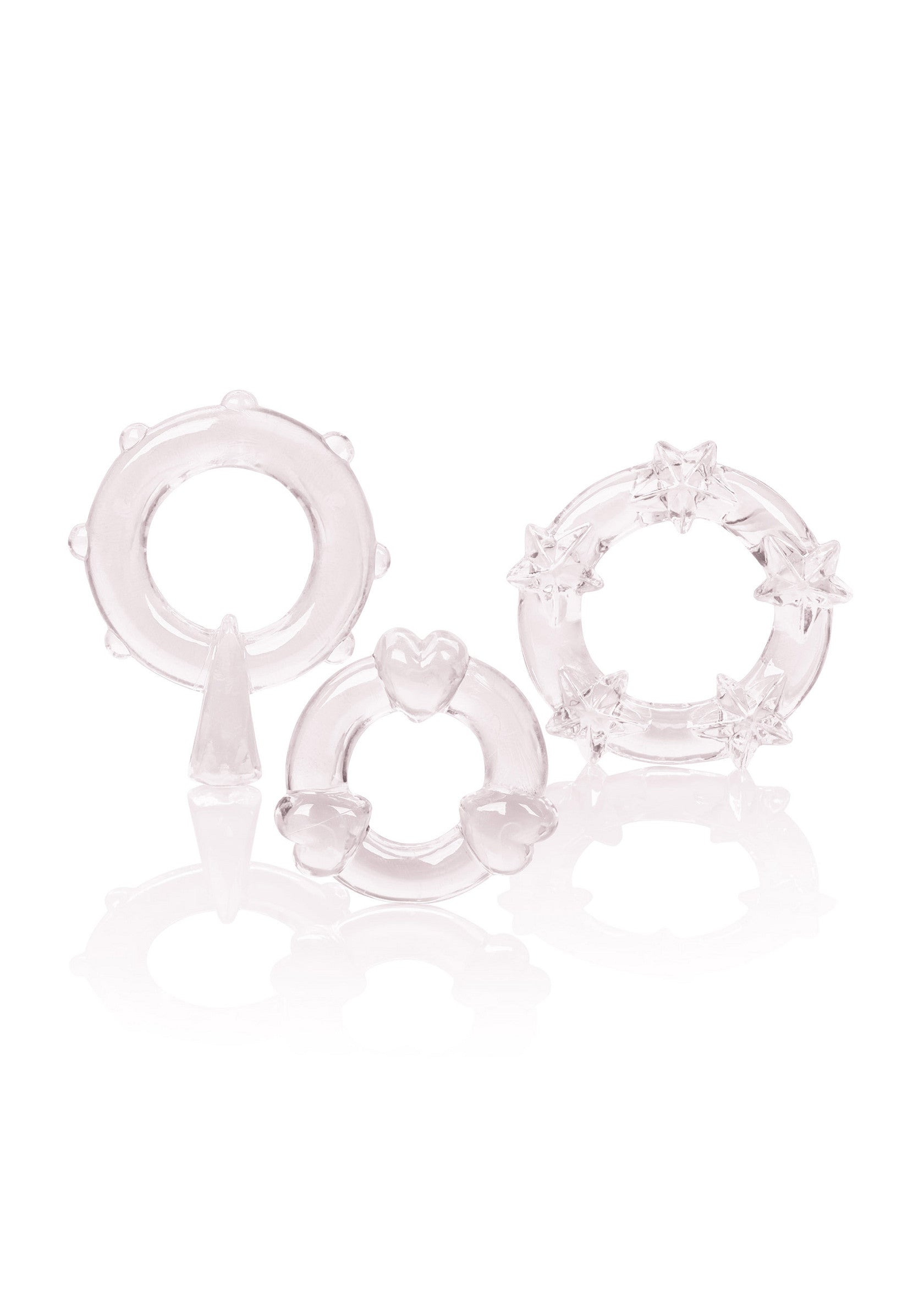 Ensemble d'anneaux transparents décoratifs. Designs variés : étoiles, cœurs et formes géométriques. ; Set decoratieve transparante ringen. Verschillende ontwerpen: sterren, harten en geometrische vormen.; Set of decorative transparent rings. Various designs: stars, hearts, and geometric shapes.
