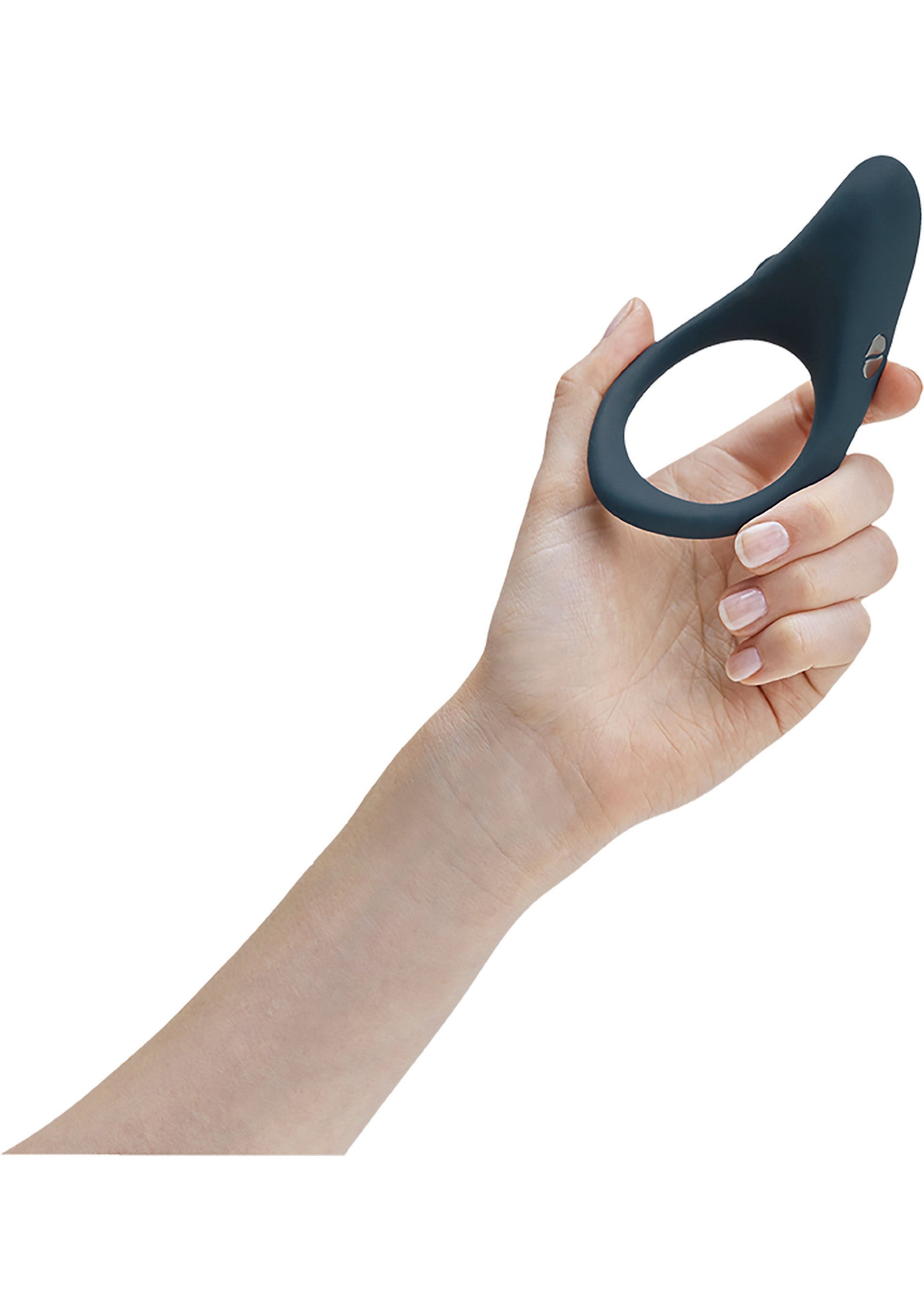 Anneau vibrant rechargeable pour homme, tenu par une main. Accessoires pour adultes pour un plaisir accru.; Oplaadbare vibrerende penisring voor mannen, vastgehouden door een hand. Accessoires voor volwassenen voor extra plezier.; Rechargeable vibrating cock ring for men, held by a hand. Adult accessories for enhanced pleasure.