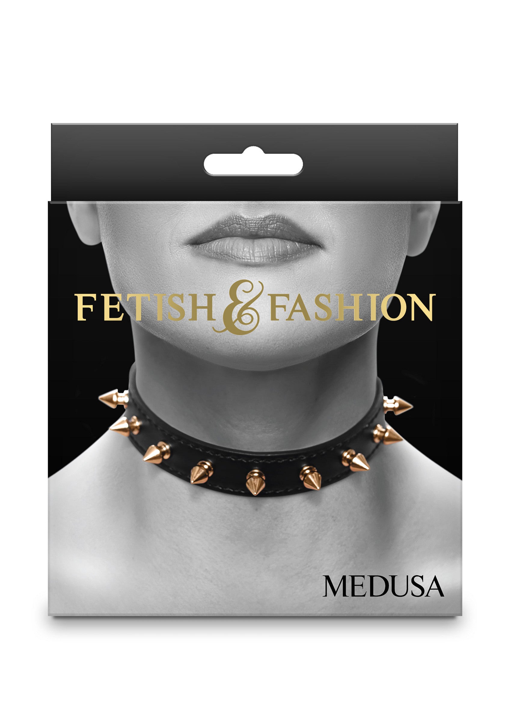 Collier Medusa noir avec pointes dorées, accessoire de mode audacieux pour un look unique et provocateur.; Medusa zwarte halsband met gouden spikes, gedurfde fashion accessoire voor een unieke en provocerende look.; Medusa black choker with gold spikes, bold fashion accessory for a unique and provocative look.