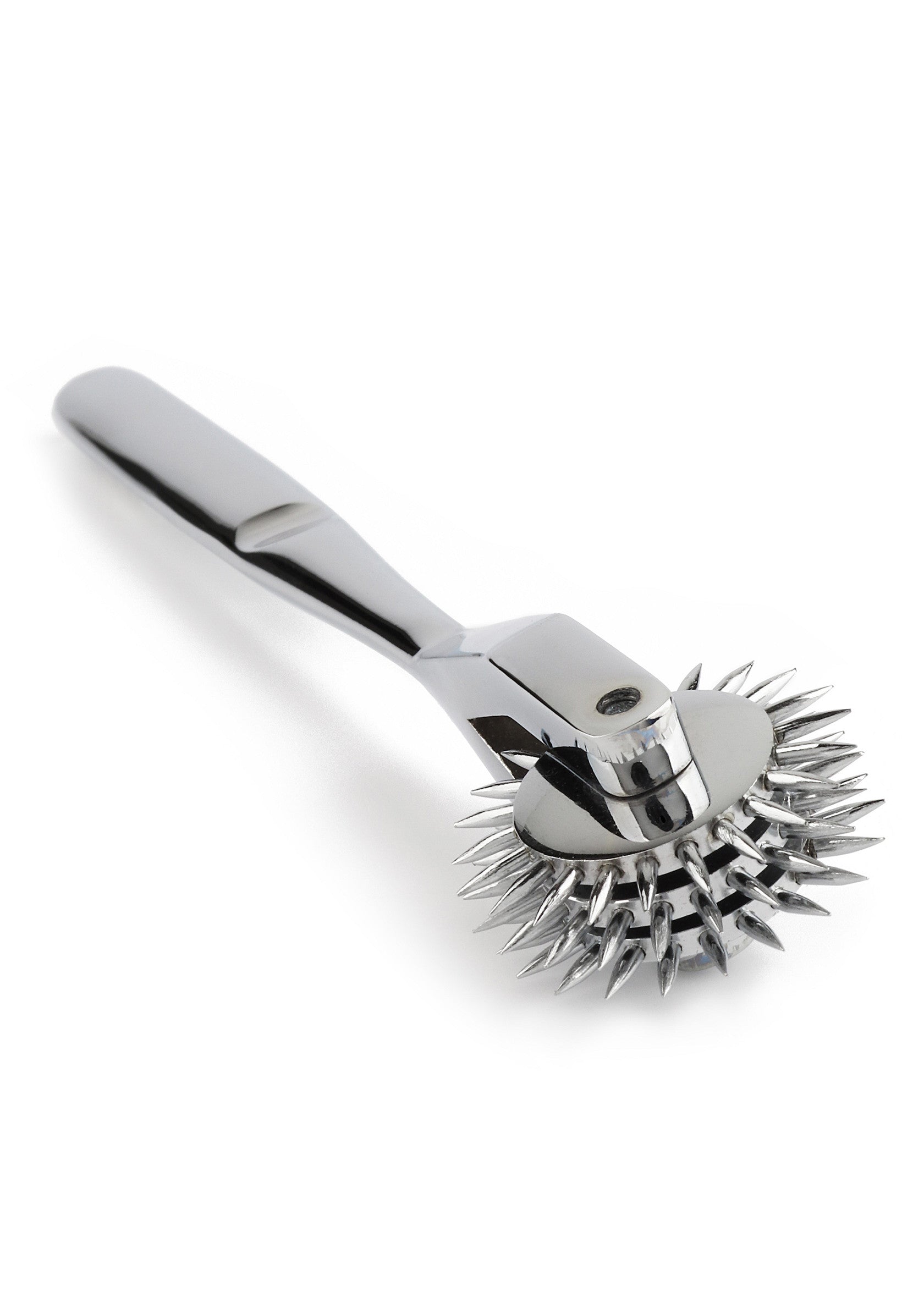 Roue à aiguilles en métal chromé pour le plaisir sensoriel. Stimulez vos sens avec cet accessoire unique.; Verchroomd metalen naaldenrad voor zintuiglijk genot. Stimuleer je zintuigen met dit unieke accessoire.; Chrome metal pinwheel for sensory pleasure. Stimulate your senses with this unique accessory.