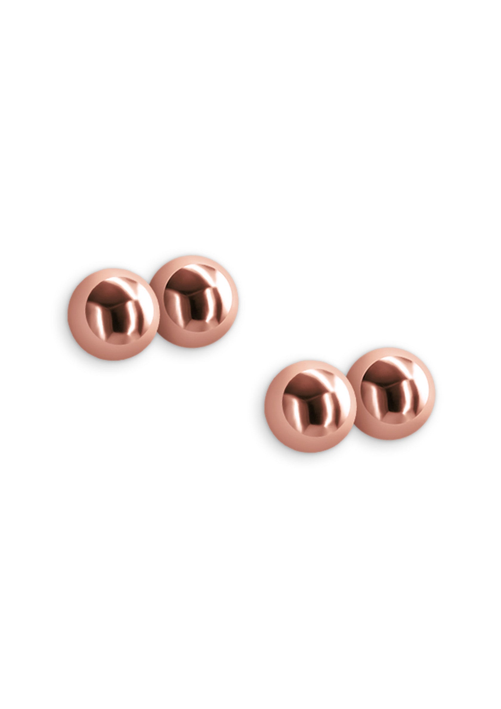 Boucles d'oreilles clous en or rose. Élégantes et minimalistes, parfaites pour un usage quotidien. Ajoutez une touche de brillance à votre look.; Rosegouden knopoorbellen. Elegant en minimalistisch, perfect voor dagelijks gebruik. Voeg een vleugje glans toe aan je look.; Rose gold stud earrings. Elegant and minimalist, perfect for everyday wear. Add a touch of shine to your look.