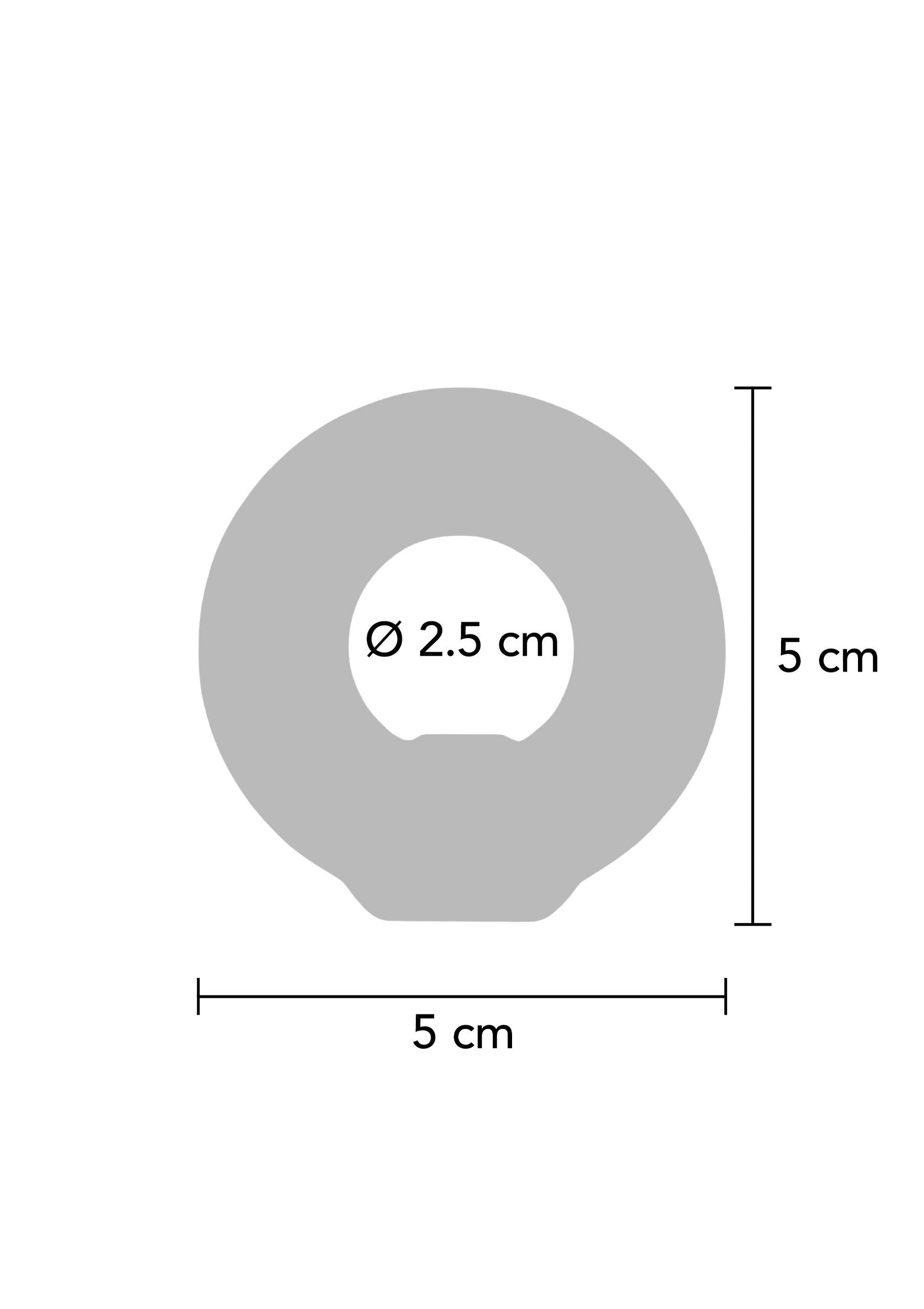 Rondelle en caoutchouc avec dimensions: 5 cm x 5 cm, trou de 2.5 cm. Idéale pour vos projets de bricolage et réparations.; Rubberen ring met afmetingen: 5 cm x 5 cm, gat van 2.5 cm. Ideaal voor uw doe-het-zelfprojecten en reparaties.; Rubber washer with dimensions: 5 cm x 5 cm, 2.5 cm hole. Great for DIY projects & repairs. 