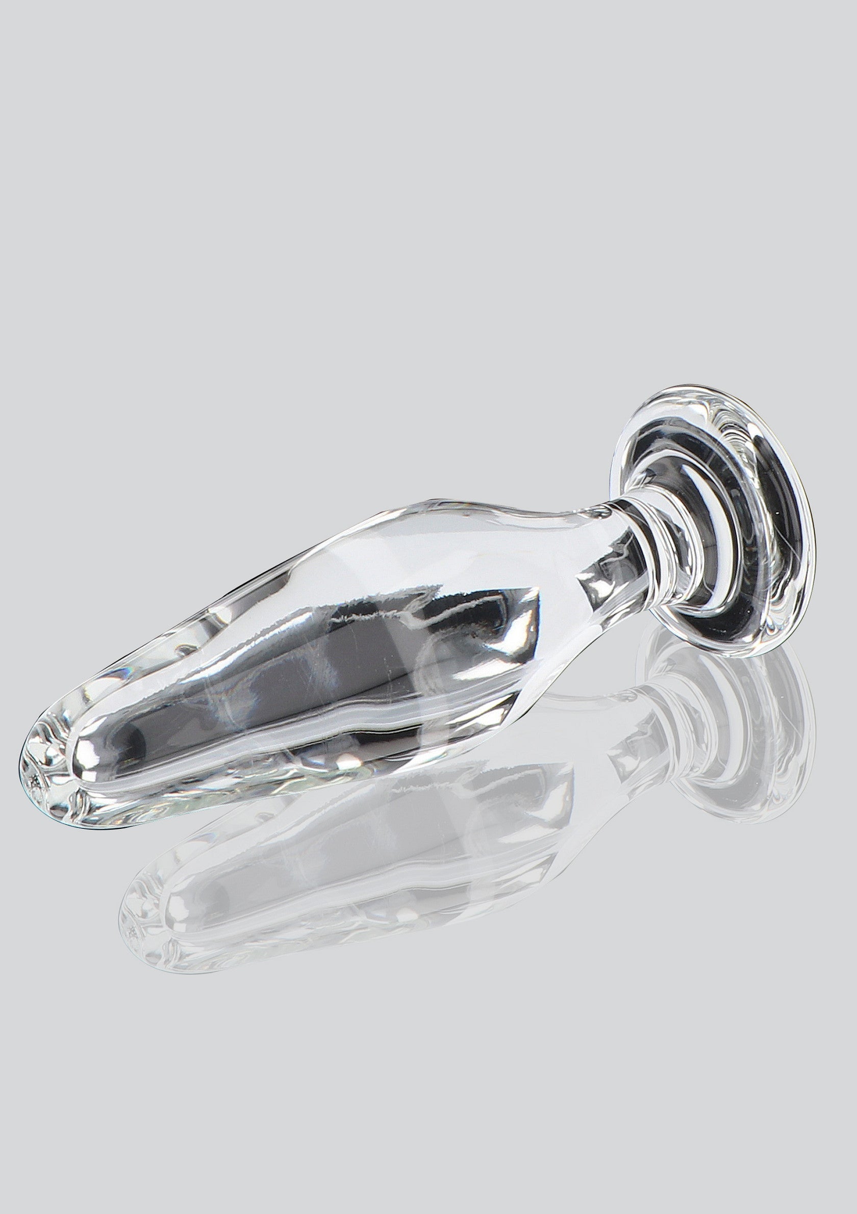 Plug anal en verre transparent pour le plaisir et la découverte.; Transparante glazen anale plug voor genot en ontdekking.; Clear glass anal plug for pleasure and exploration.