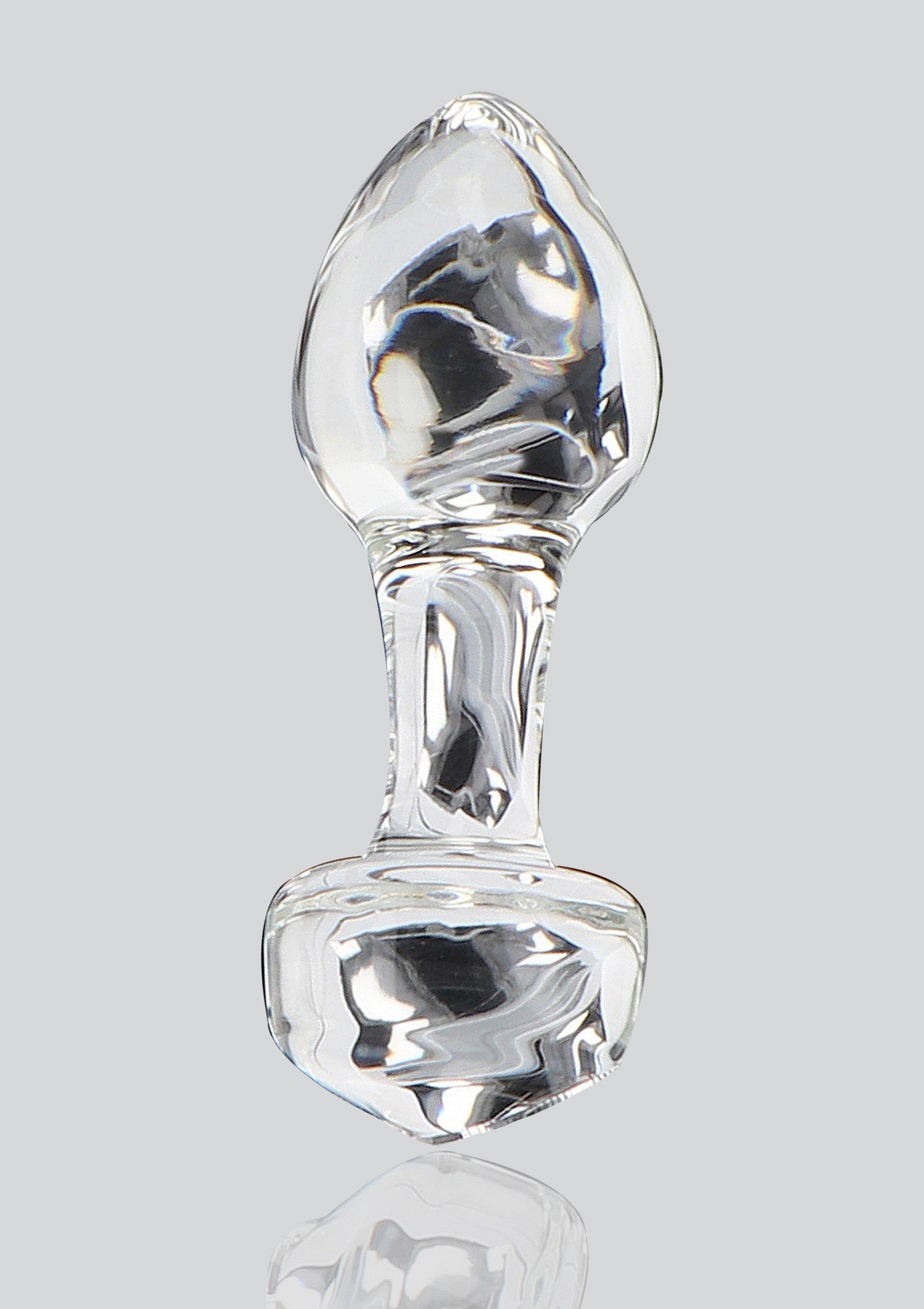 Plug anal en verre transparent pour des sensations uniques. Design élégant et discret pour une expérience intense.; Transparante glazen anale plug voor unieke sensaties. Elegant en discreet ontwerp voor een intense ervaring.; Clear glass anal plug for unique sensations. Elegant, discreet design for an intense experience.