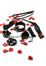 Ensemble de bondage noir, idéal pour explorer vos fantasmes les plus audacieux. Livraison discrète garantie.; Zwarte bondage set, ideaal om je stoutste fantasieën te verkennen. Discrete levering gegarandeerd.; Black bondage set, ideal for exploring your wildest fantasies. Discrete delivery guaranteed.