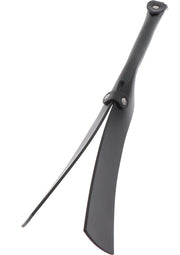 Garde-boue arrière noir pour vélo, idéal pour une protection contre les éclaboussures. Accessoire vélo durable et facile à installer.; Zwart spatbord achter voor de fiets, ideaal voor bescherming tegen opspattend water. Duurzaam en eenvoudig te monteren fietsaccessoire.; Black rear mudguard for bicycle, ideal for splash protection. Durable and easy-to-install bike accessory.