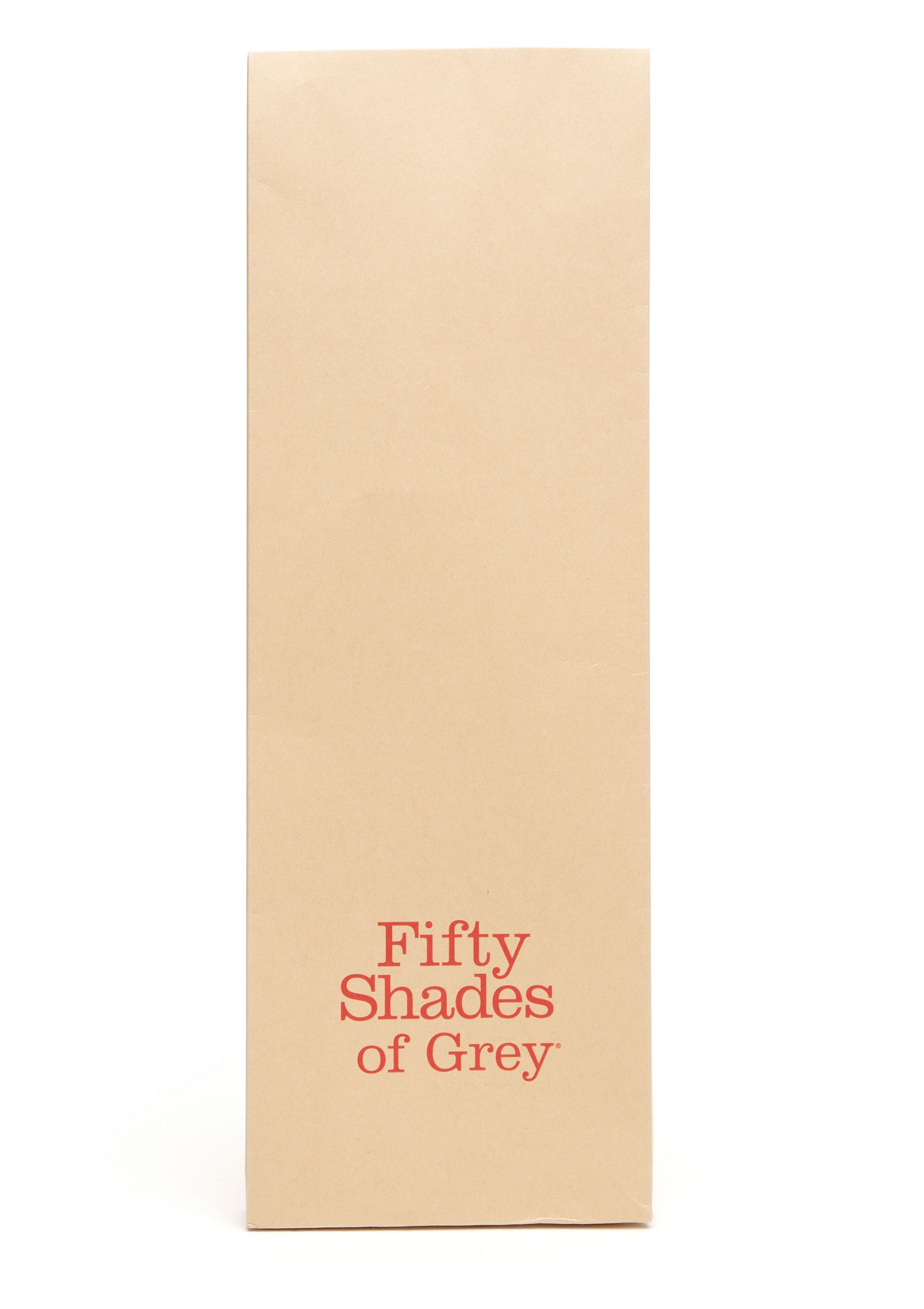 Sac cadeau Fifty Shades of Grey. Découvrez nos accessoires coquins pour pimenter votre vie amoureuse.; Fifty Shades of Grey geschenktas. Ontdek onze ondeugende accessoires om je liefdesleven op te fleuren.; Fifty Shades of Grey gift bag. Discover our naughty accessories to spice up your love life.