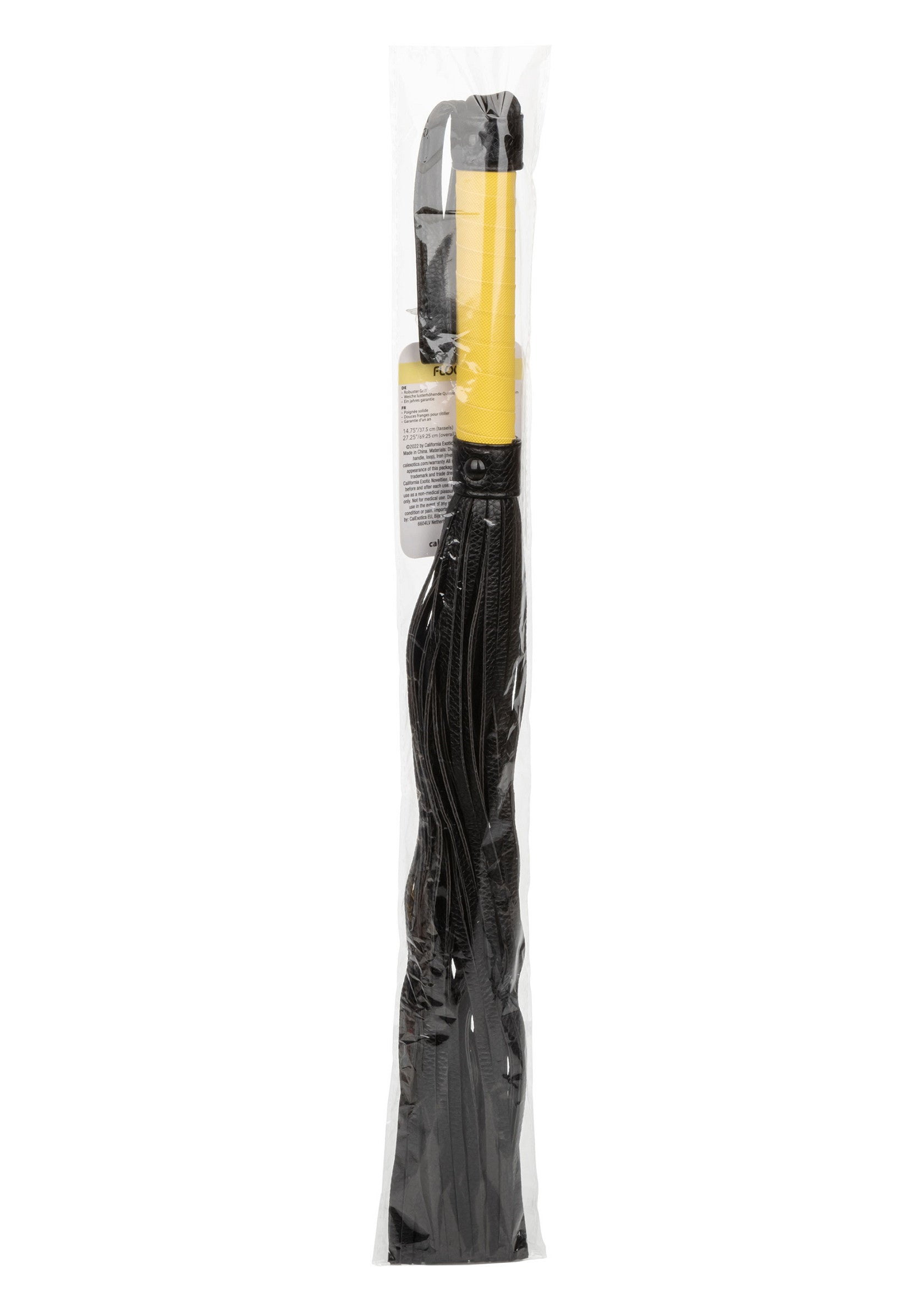 Cravache noire à franges avec manche jaune, accessoire de déguisement original et amusant.; Zwarte zweep met franjes en gele handgreep, een origineel en leuk accessoire voor verkleedpartijen.; Black fringe whip with a yellow handle, a unique and fun costume accessory.