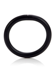 Anneau noir élégant pour homme, confort optimal et design discret. Parfait pour toutes les occasions.; Stijlvolle zwarte ring voor heren, optimaal comfort en discreet design. Perfect voor elke gelegenheid.; Sleek black ring for men, optimal comfort and discreet design. Perfect for any occasion.