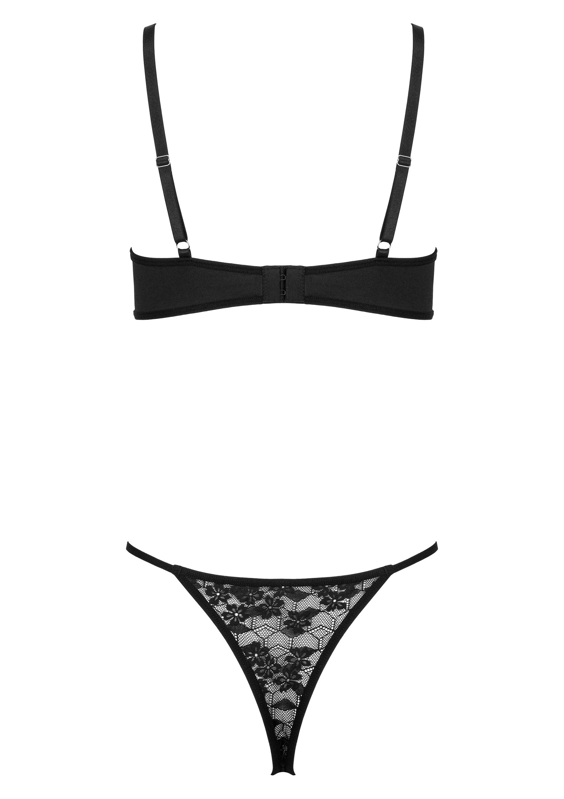 Ensemble de lingerie noire en dentelle comprenant un soutien-gorge et un string.; Zwarte lingerie set met kanten details, bestaande uit een bh en string.; Black lingerie set with lace details, featuring a bra and a thong.