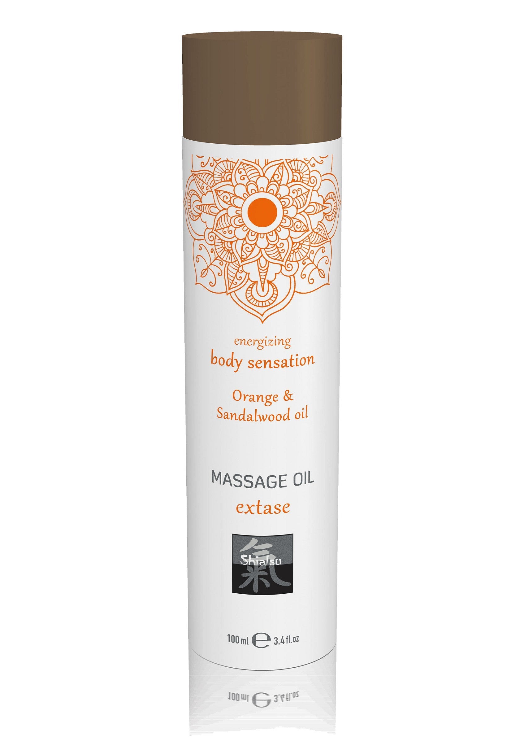 Huile de massage 'Extase' aux notes d'orange et de bois de santal pour une sensation énergisante sur le corps.; Massageolie 'Extase' met sinaasappel- en sandelhoutolie voor een energieke lichaamssensatie.; Massage oil 'Extase' with orange & sandalwood oil for an energizing body sensation.