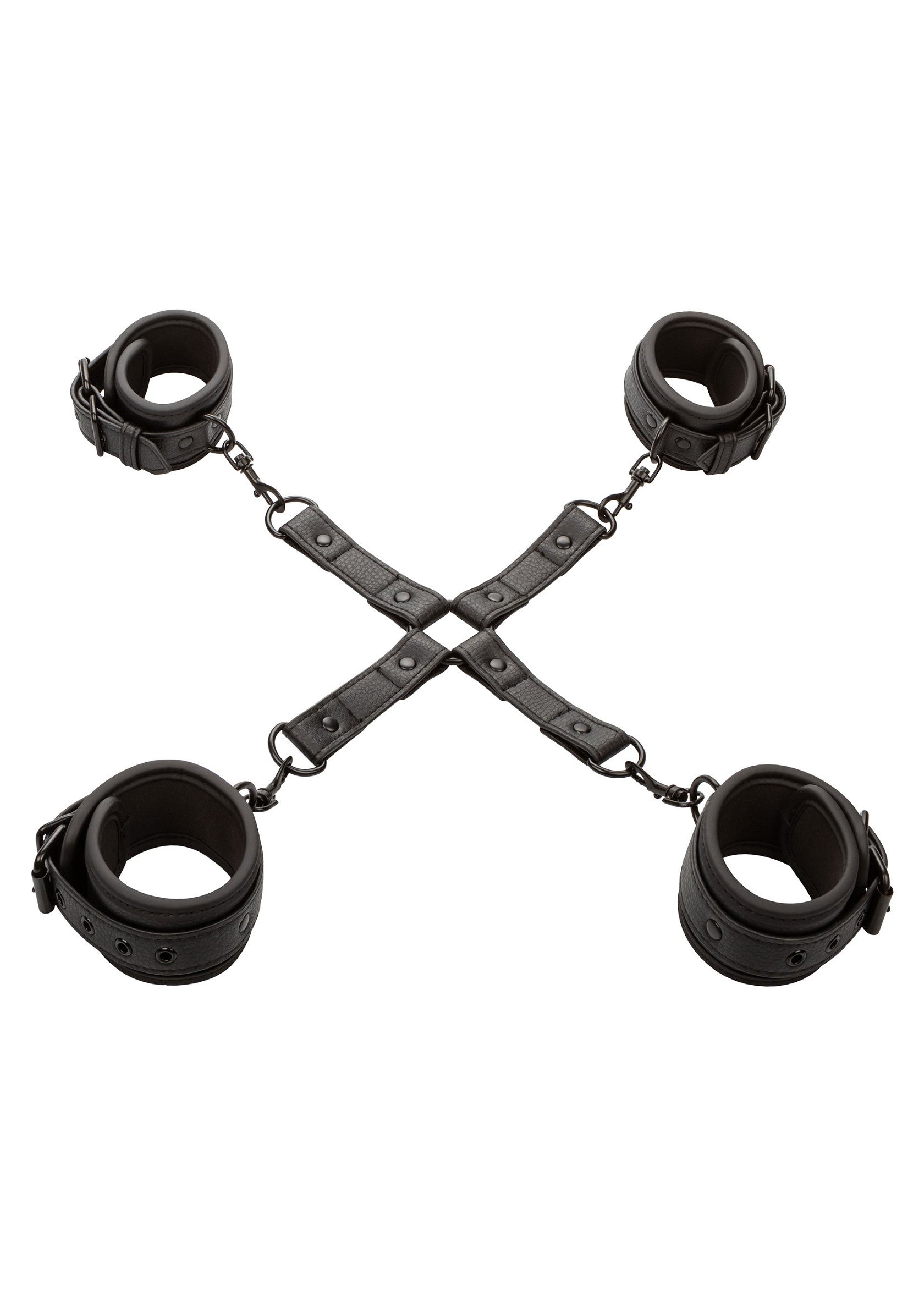 Menottes de lit en cuir noir réglables avec sangles et chaînes pour le plaisir BDSM.; Verstelbare zwarte lederen bedboeien met riemen en kettingen voor BDSM-plezier.; Adjustable black leather bed restraints with straps and chains for BDSM pleasure.