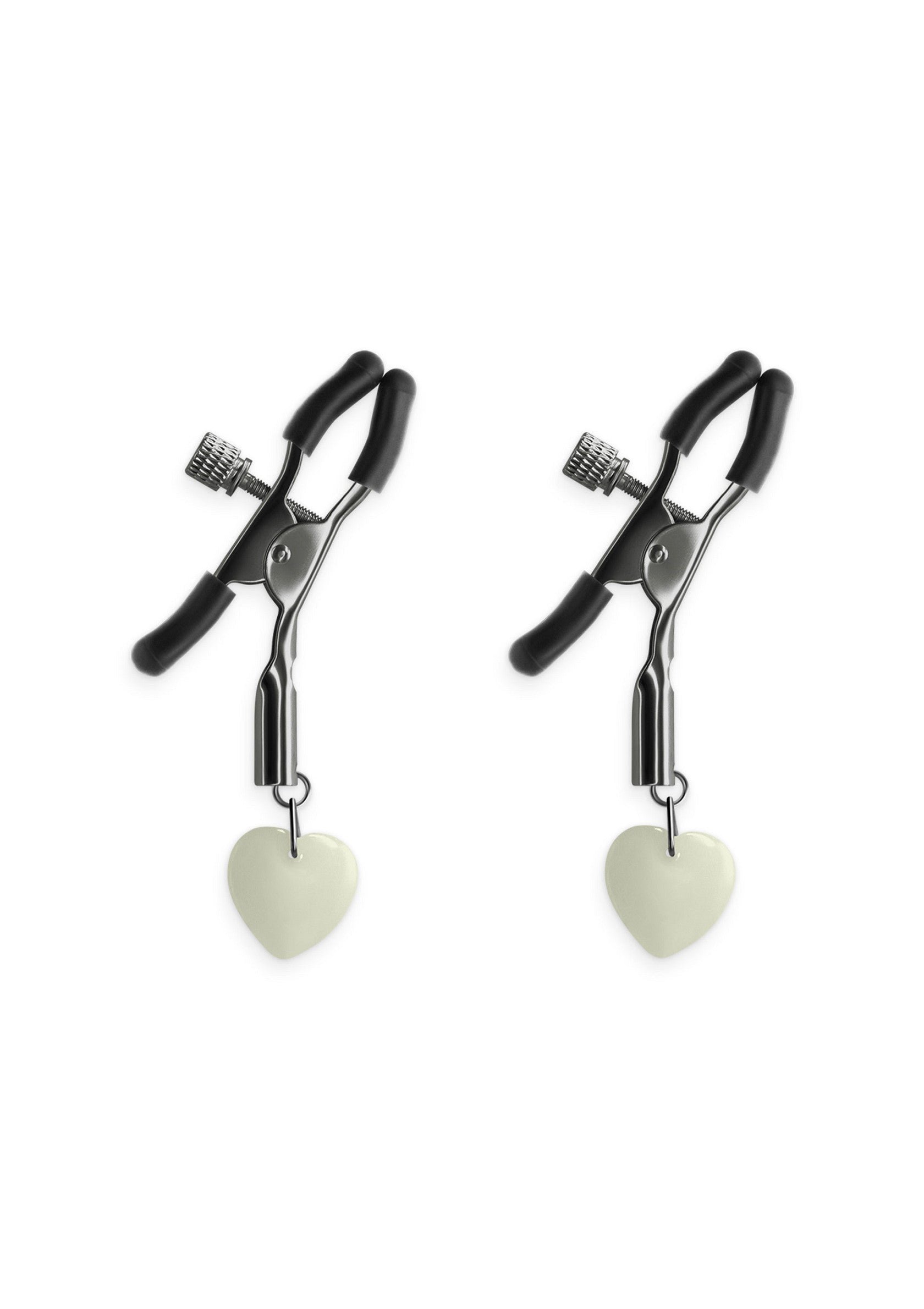 Pinces à tétons avec pendentifs en forme de cœur pour un plaisir intense et coquin.; Tepelklemmen met hartbedels voor intense en ondeugende stimulatie.; Nipple clamps with heart charms for intense, kinky fun.