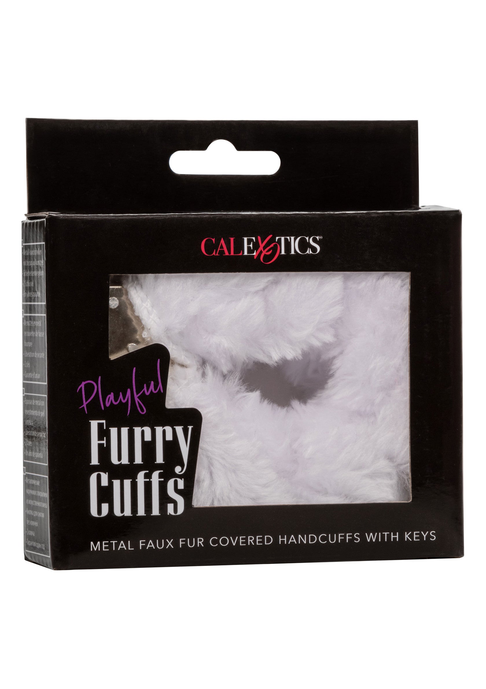 Menottes en fausse fourrure blanche CalExotics 'Playful Furry Cuffs'. Accessoire coquin et ludique.; CalExotics 'Playful Furry Cuffs' witte, harige handboeien. Speels en spannend accessoire.; CalExotics 'Playful Furry Cuffs' white faux fur handcuffs. A kinky and fun accessory.