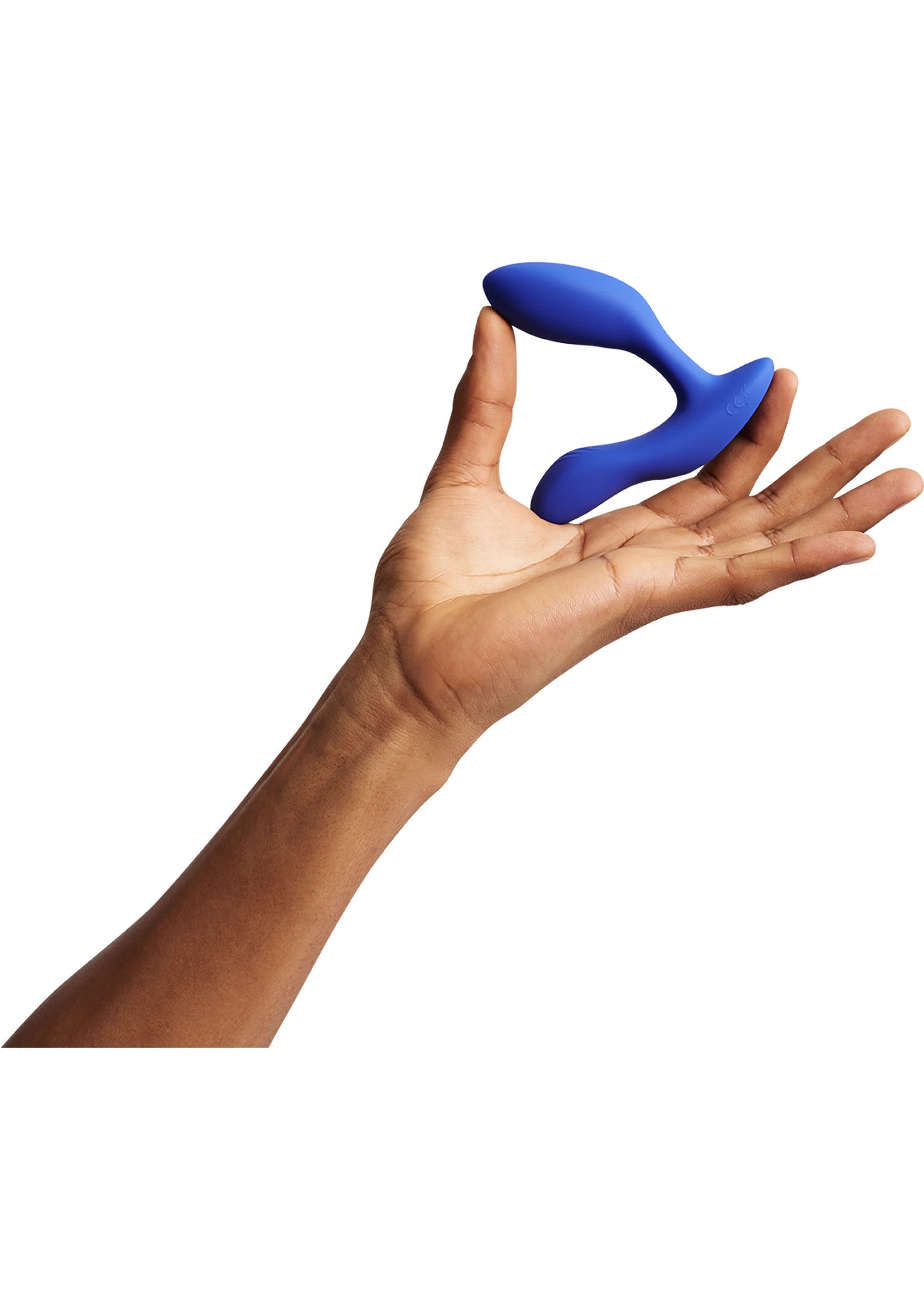 Plug anal bleu vibrant, pour des sensations intenses et un plaisir inégalé.; Blauwe anale plug voor intense sensaties en ongekend plezier.; Vibrant blue butt plug for intense sensations and unmatched pleasure.