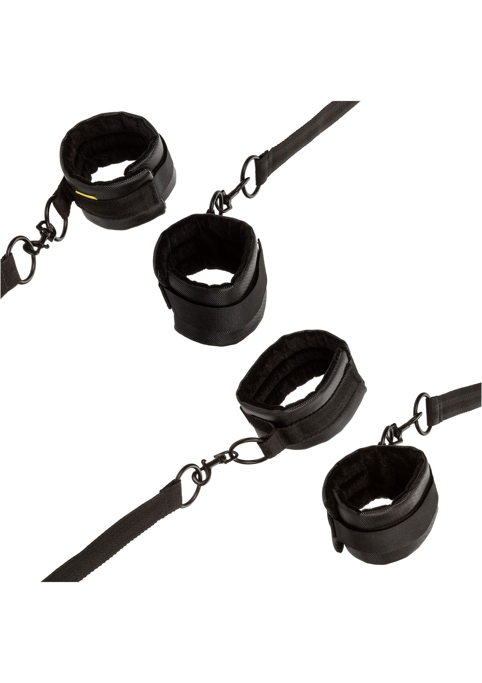Menottes douces noires pour poignets et chevilles. Jeu de bondage confortable pour des sensations fortes.; Zachte, zwarte handboeien voor polsen en enkels. Comfortabele bondage set voor spannende sensaties.; Soft black wrist and ankle cuffs. Comfortable bondage set for thrilling sensations.