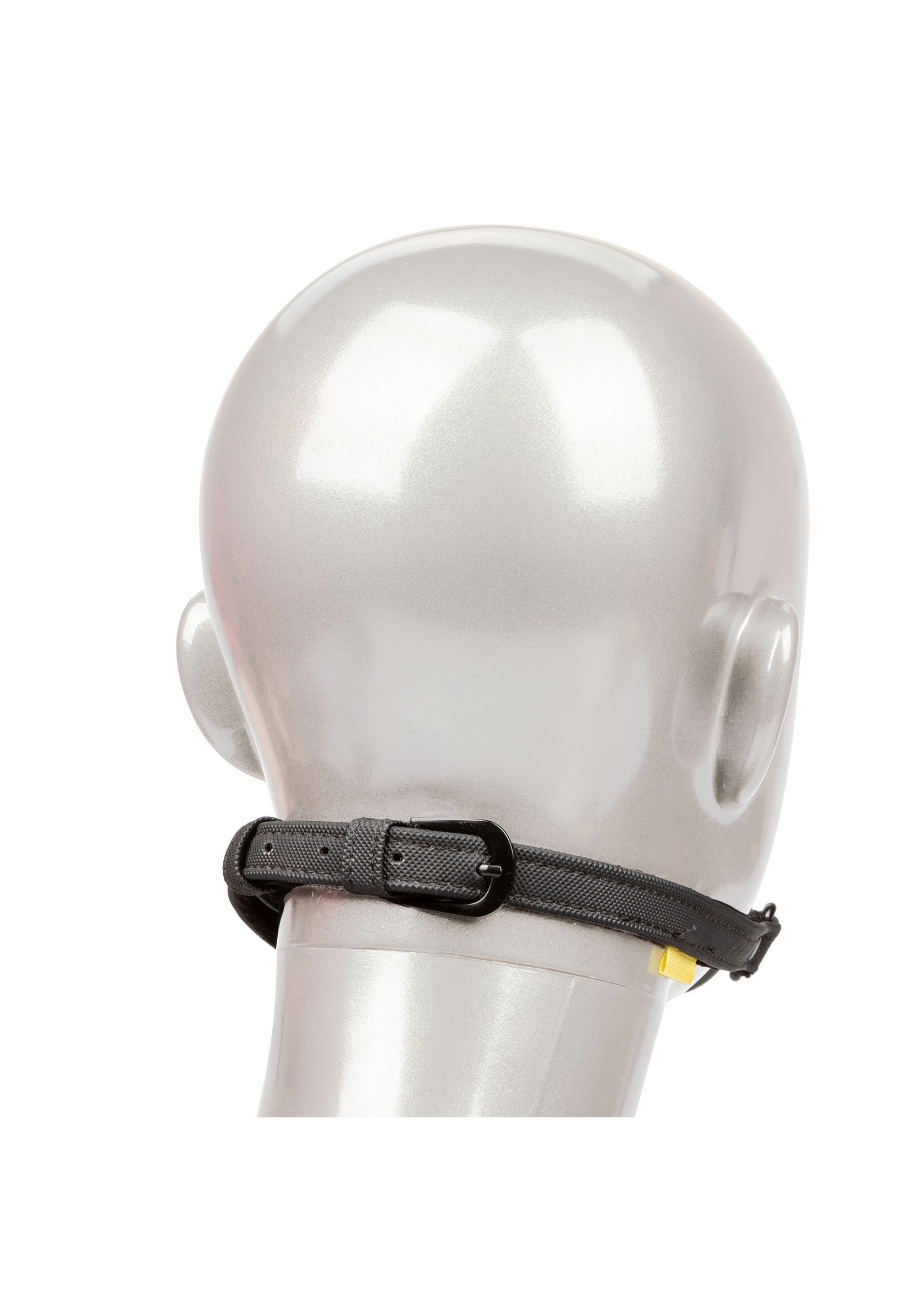 Mannequin de tête avec une sangle de fixation, idéal pour présenter vos accessoires de mode.; Hoofdmodel met bevestigingsriem, ideaal voor het presenteren van uw modeaccessoires.; Head mannequin with securing strap, ideal for displaying your fashion accessories.