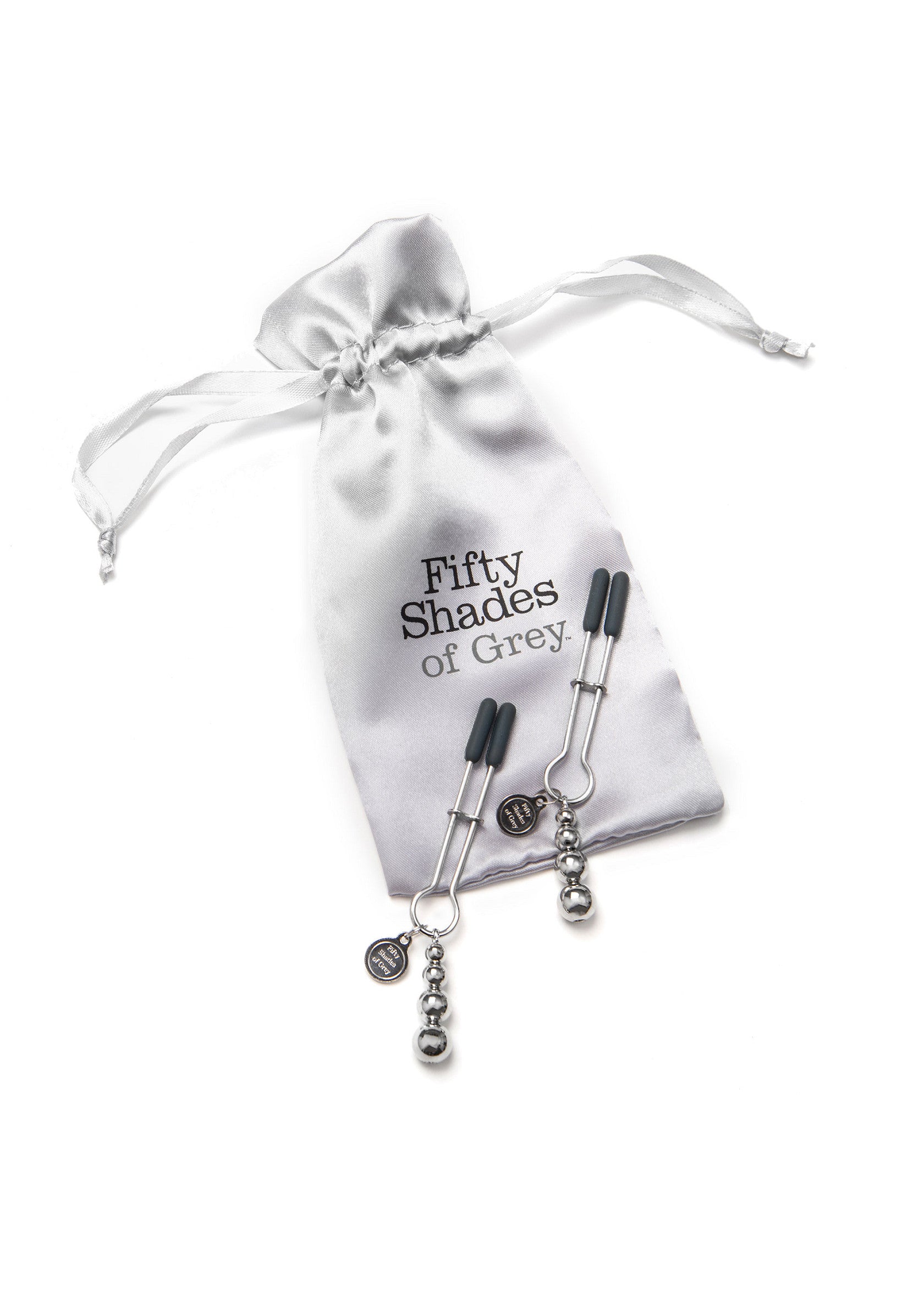 Pince-tétons Fifty Shades of Grey avec sac en satin. Découvrez la sensation intense du plaisir.; Fifty Shades of Grey tepelklemmen met satijnen zakje. Ontdek de intense sensatie van plezier.; Fifty Shades of Grey nipple clamps with satin bag. Experience the intense sensation of pleasure.