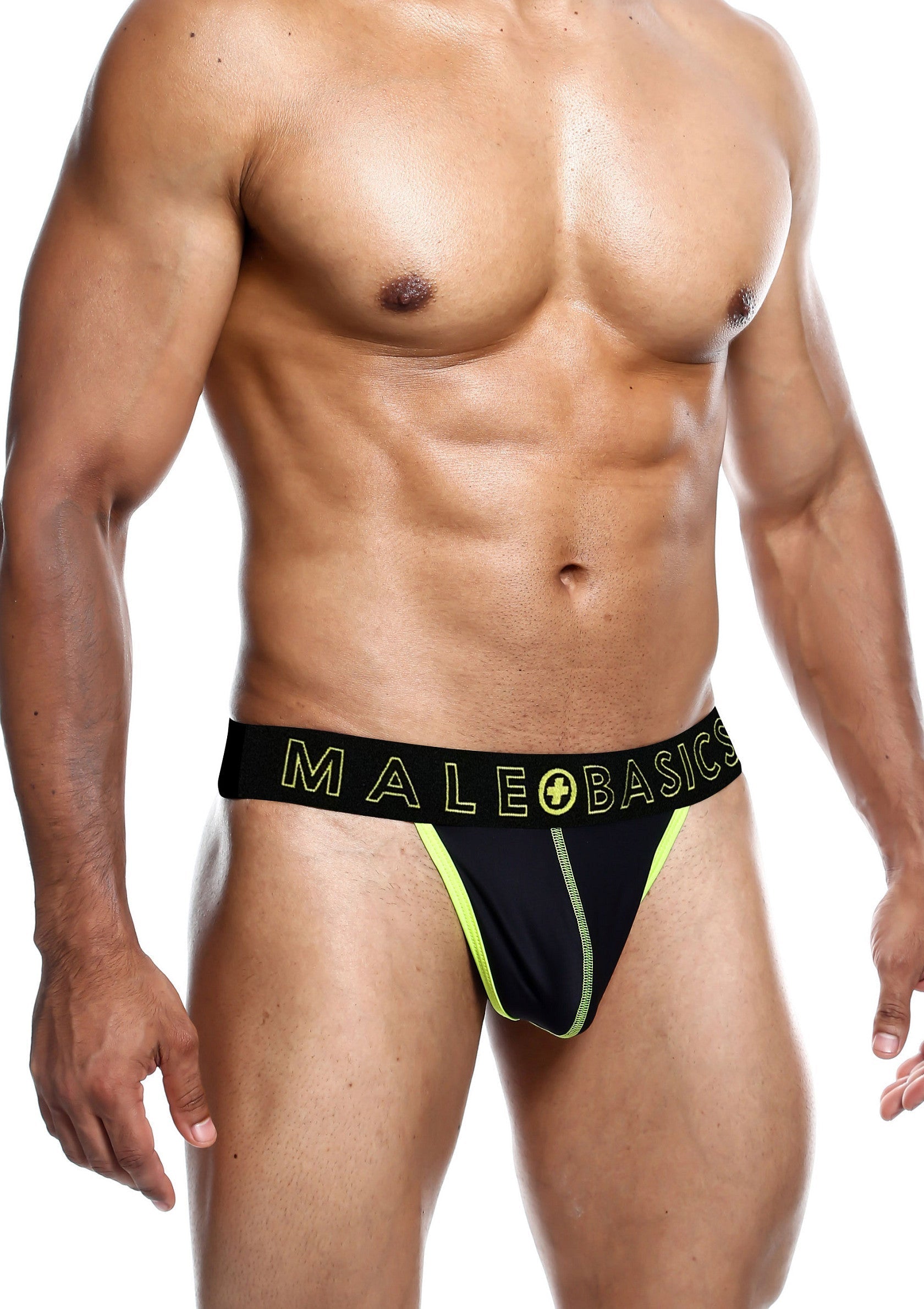 Slip de sport noir et vert de MaleBasics. Sous-vêtement athlétique pour homme.; Zwarte en groene sportstring van MaleBasics. Atletisch herenondergoed.; Black and green athletic jockstrap from MaleBasics. Men's athletic underwear.