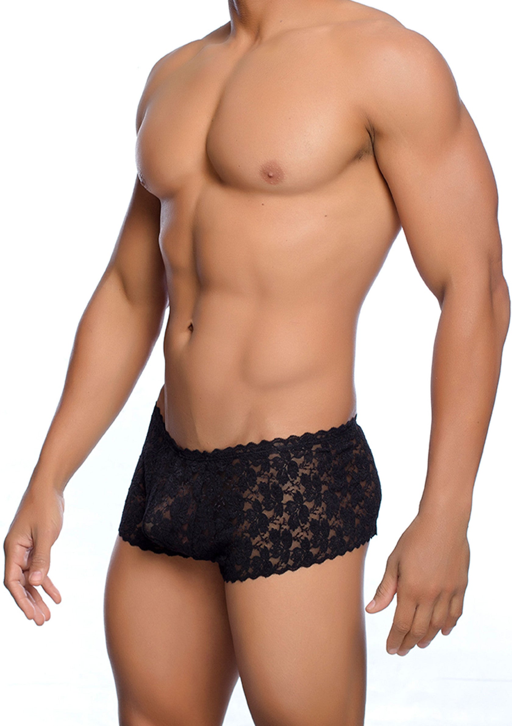 Boxer en dentelle noire pour homme, sexy et confortable. Idéal pour une soirée spéciale ou pour se sentir bien au quotidien.; Zwarte kanten boxershort voor heren, sexy en comfortabel. Ideaal voor een speciale avond of om je elke dag goed te voelen.; Men's black lace boxer briefs, sexy & comfy. Perfect for a special evening, or for feeling good every day.